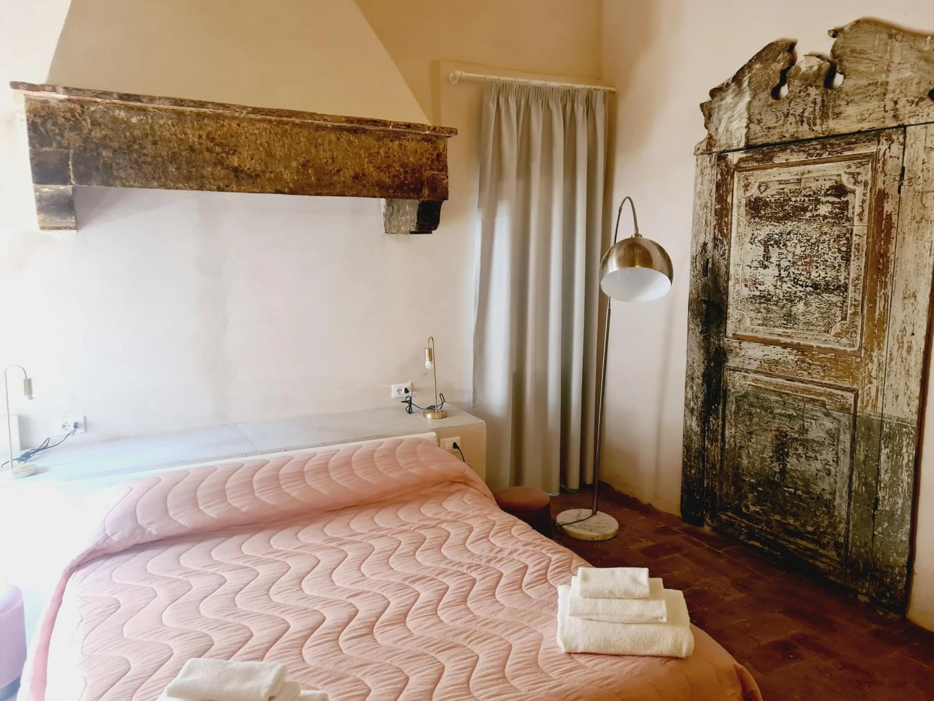 Bed in Allegra Toscana - Affittacamere Guest house Arezzo