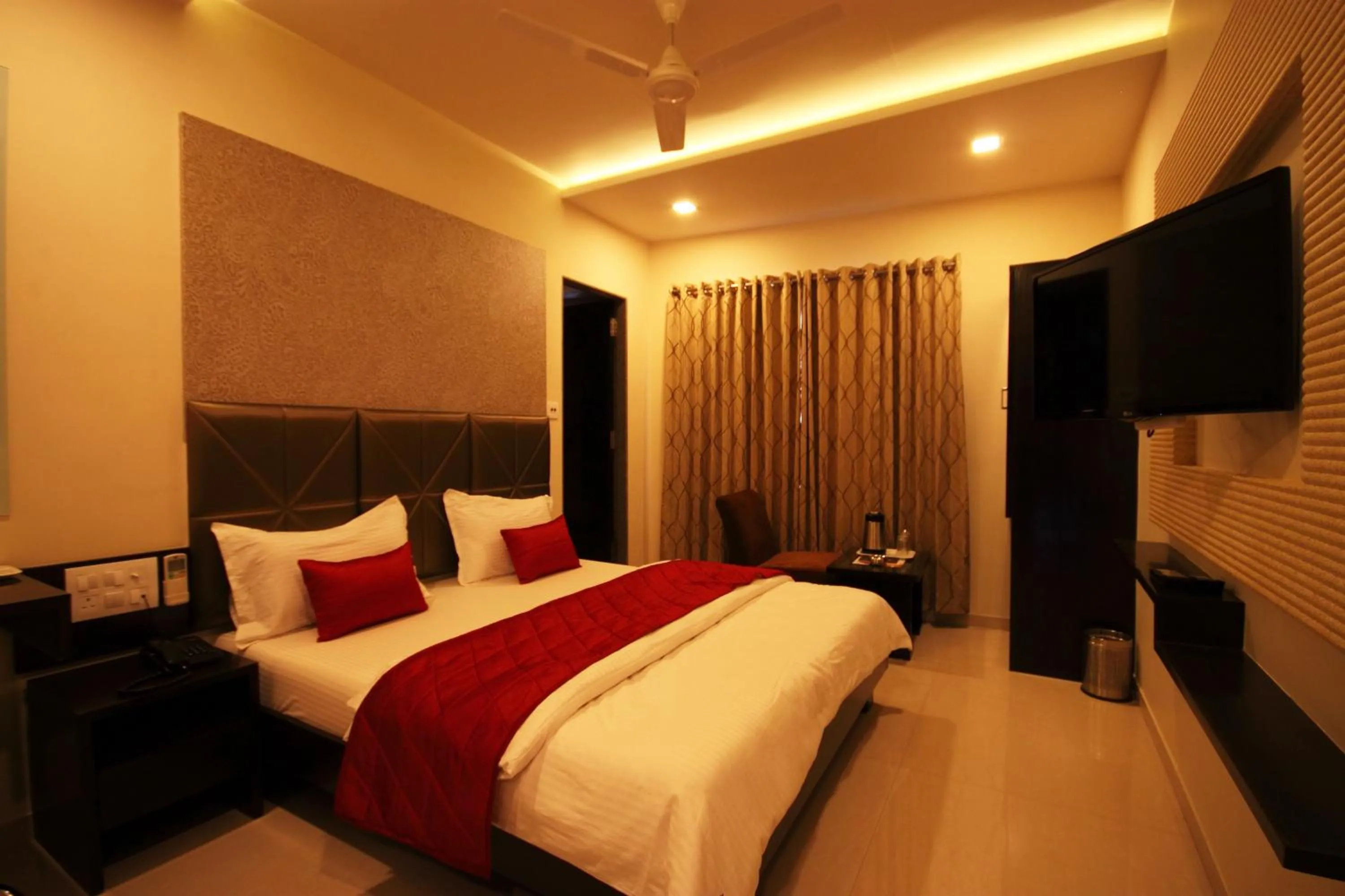 Bed in Hotel Furaat Inn