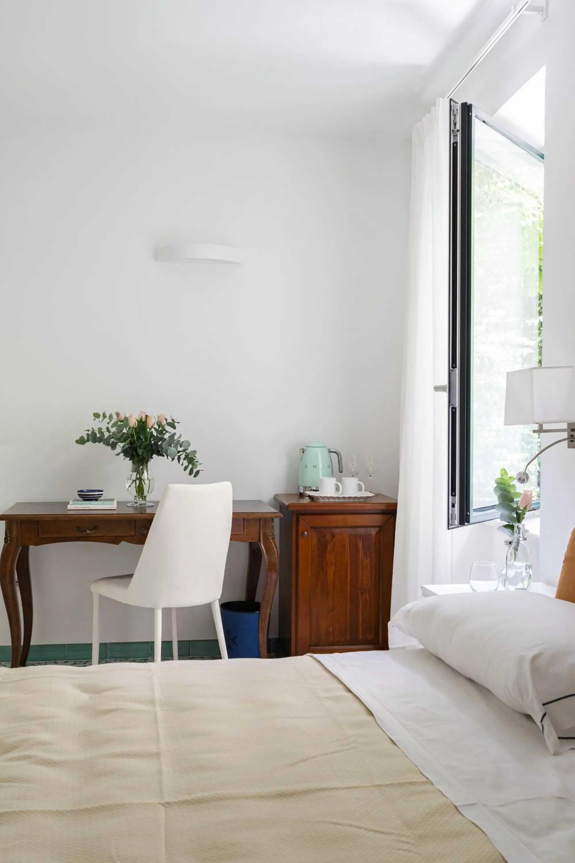 Photo of the whole room, Bed in Residenza Amalphia