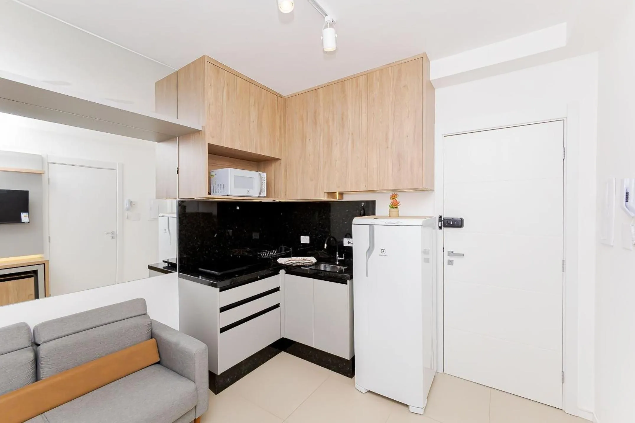 Kitchen or kitchenette in Start - Vila Izabel | Gonzaga Stays