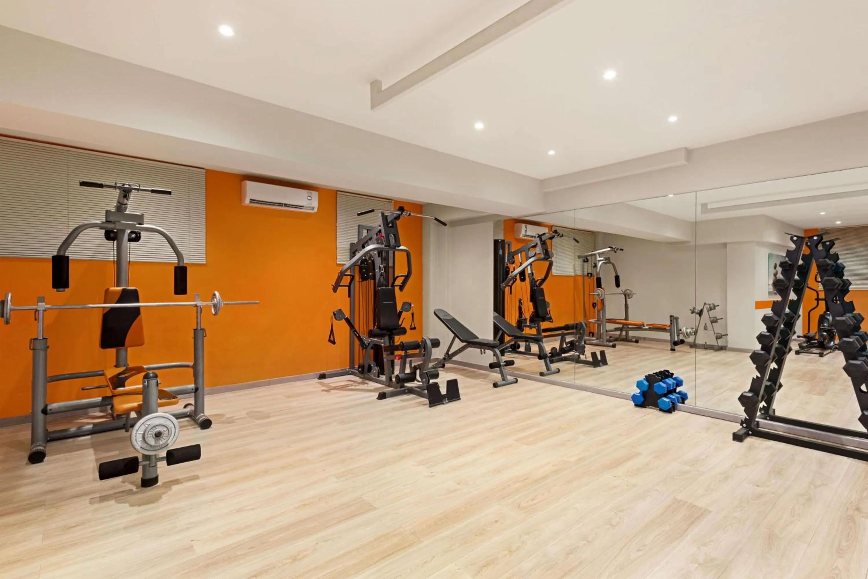 Fitness centre/facilities in TRYP by Wyndham Corfu Dassia