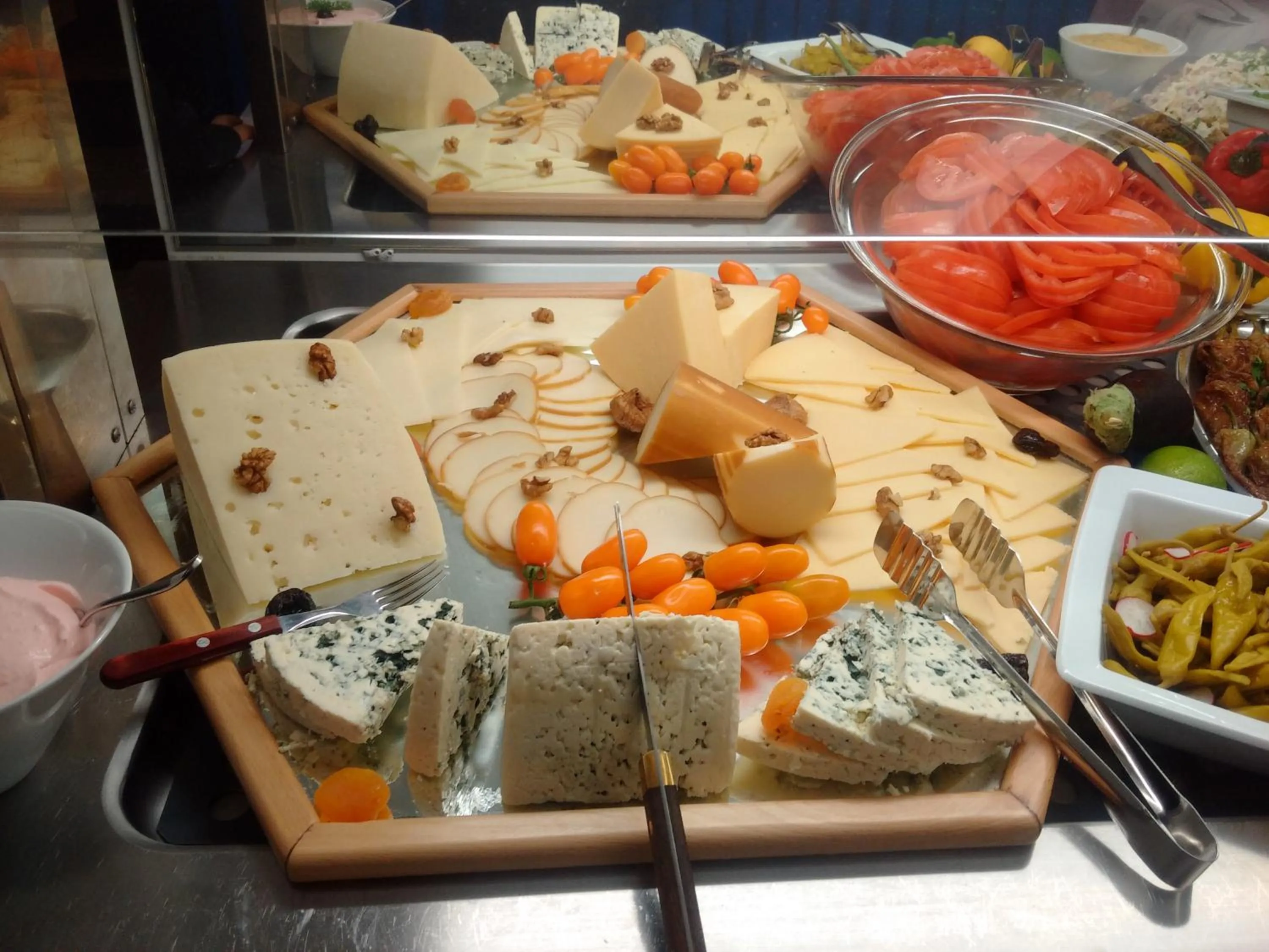 Meals in TRYP by Wyndham Corfu Dassia