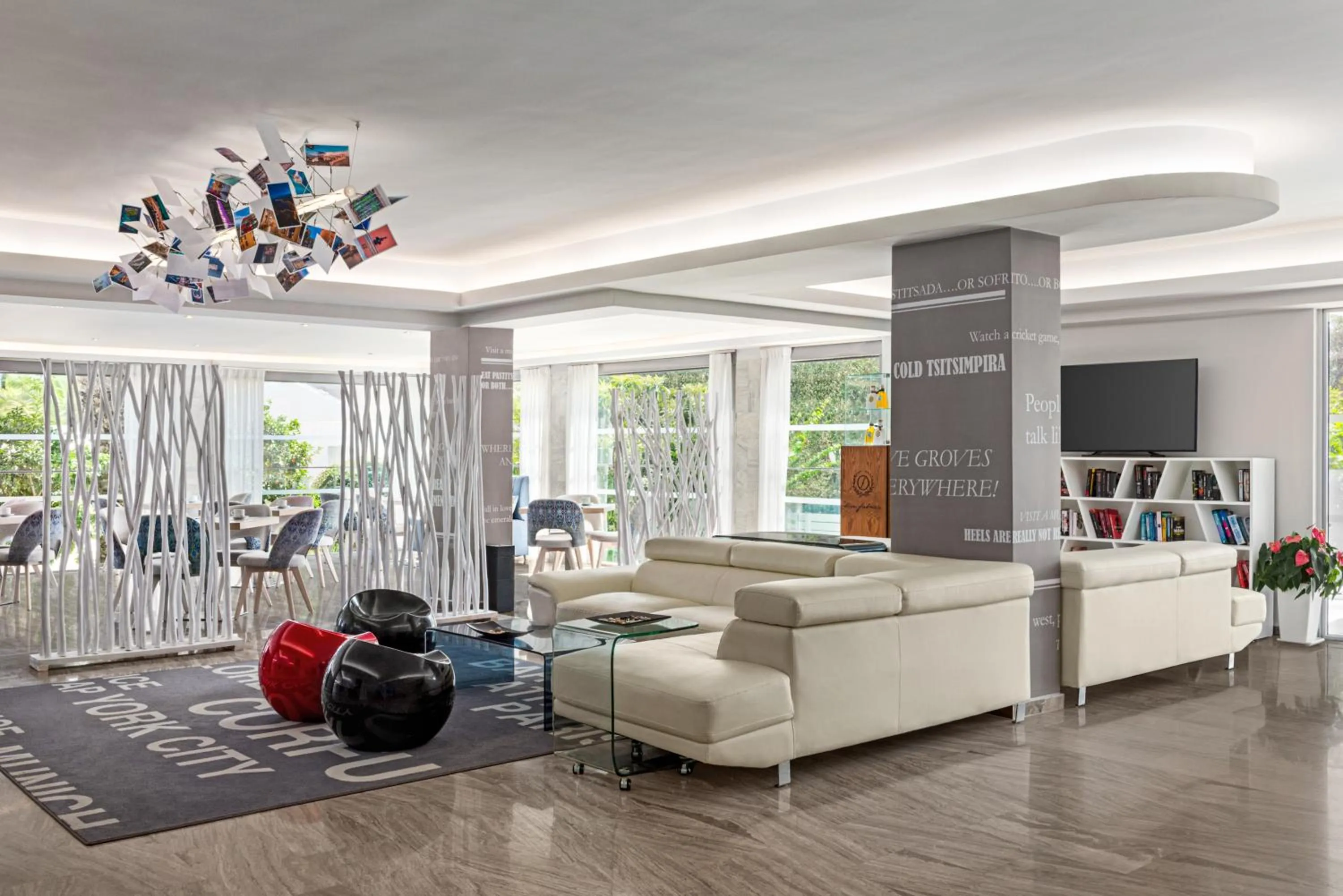 Lobby or reception in TRYP by Wyndham Corfu Dassia