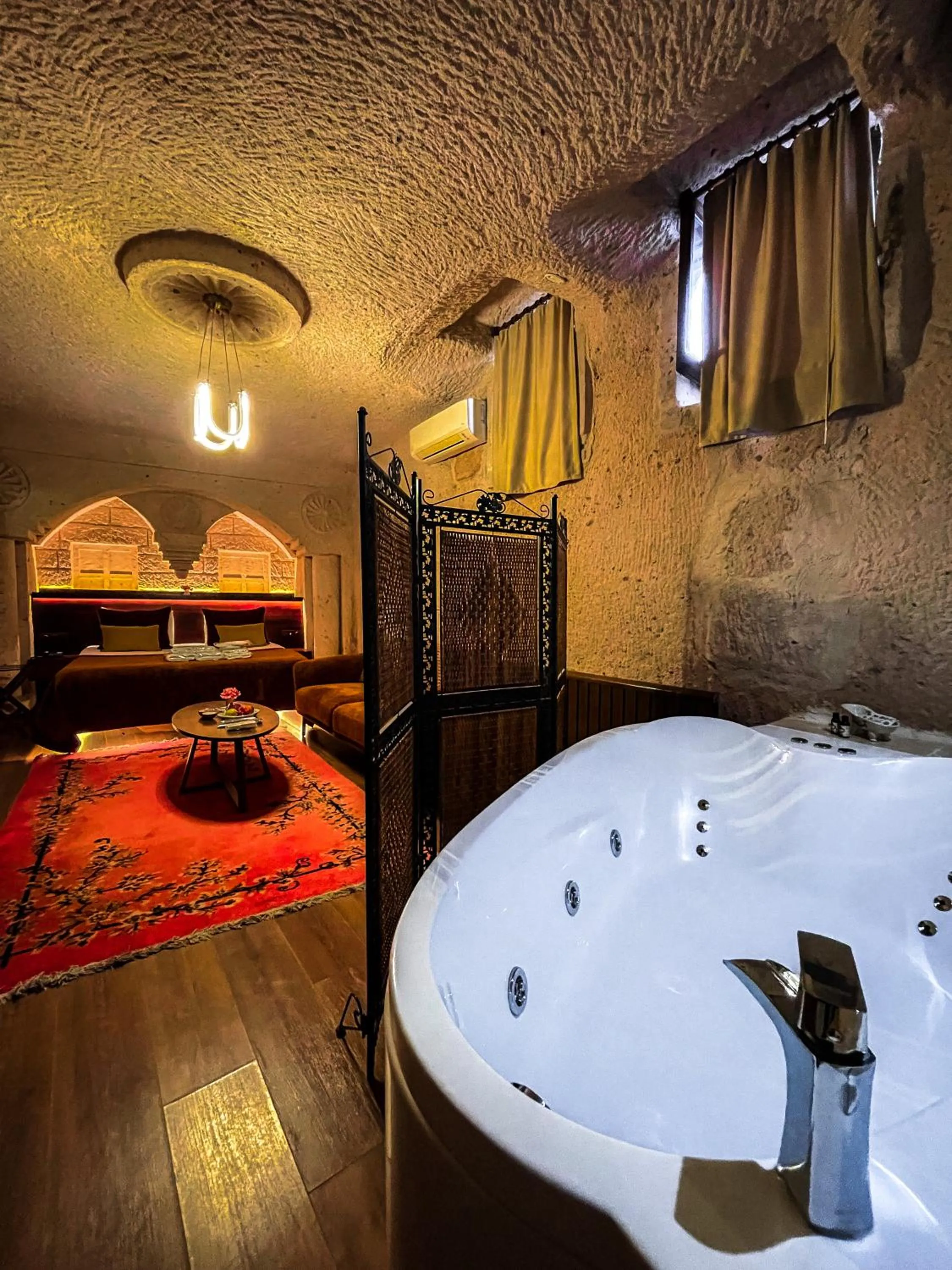 Property building, Bed in Mimi Cappadocia Luxury Cave Hotel