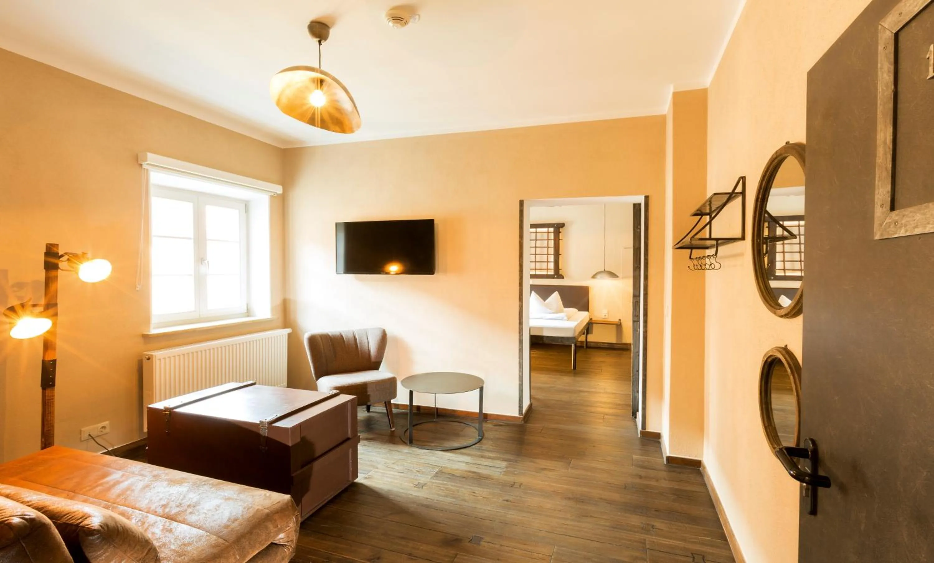 Photo of the whole room, Bed in Knast-Hotel Fronfeste