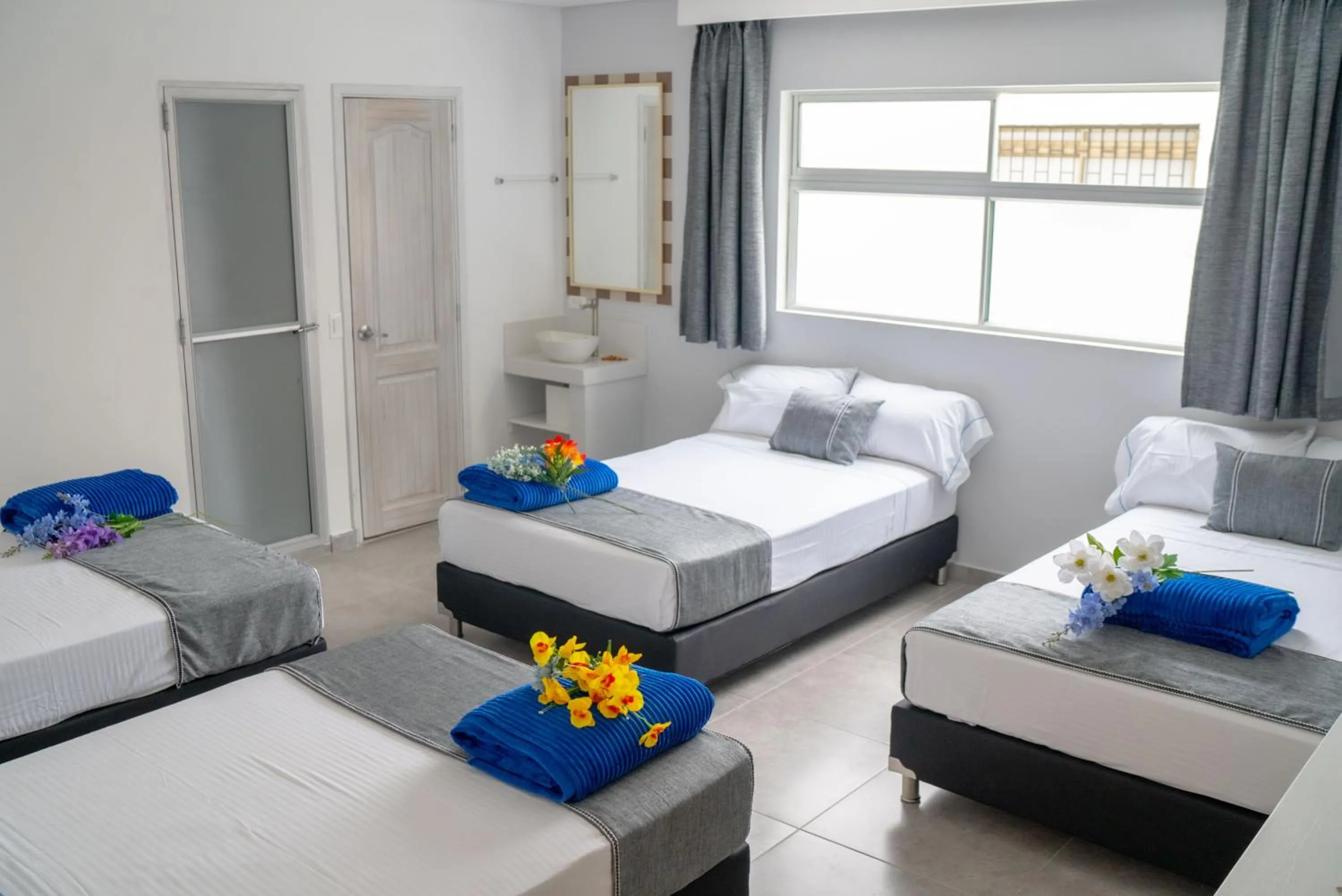 Bed in El Oscar Hotel