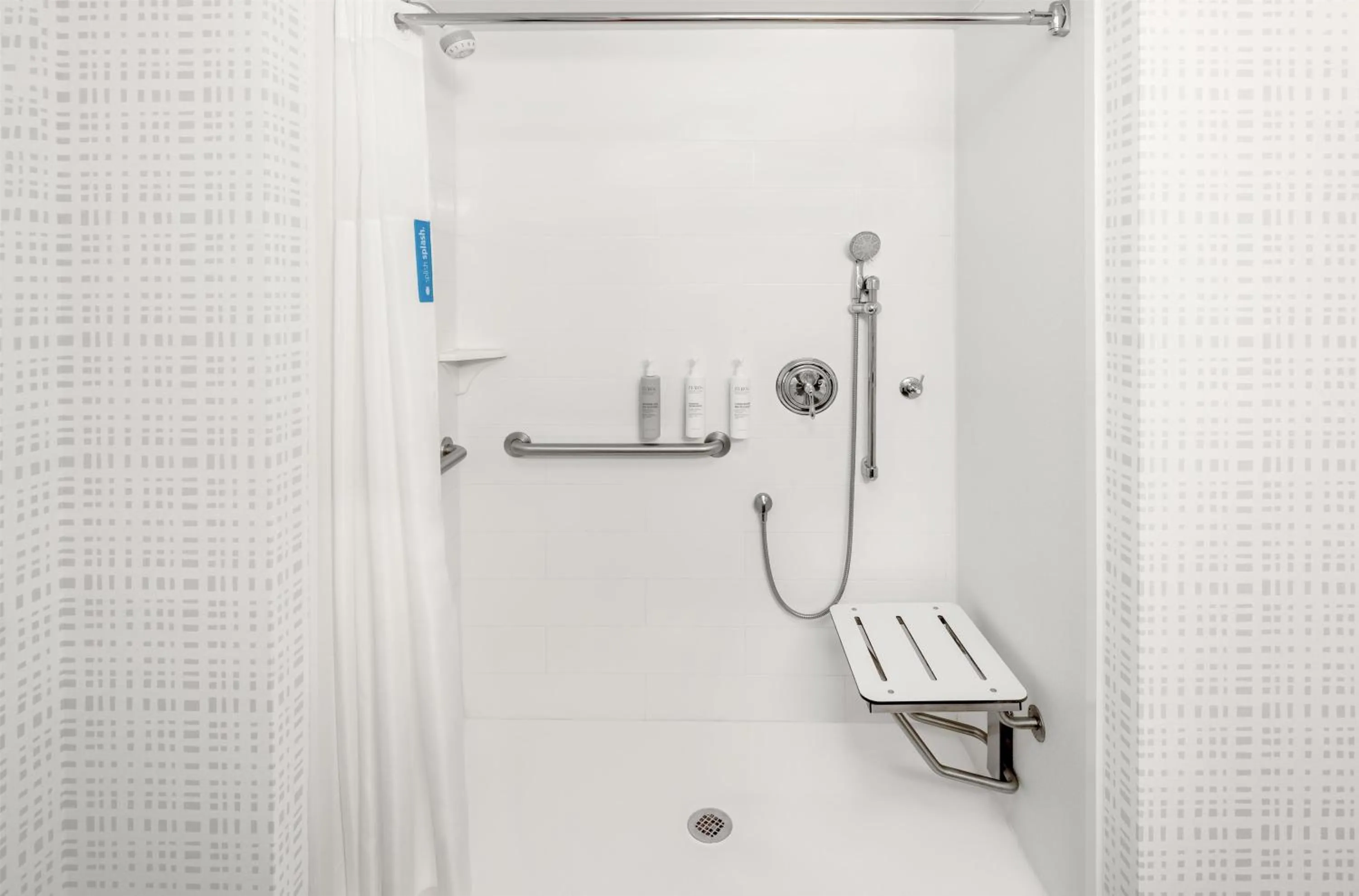 Bathroom in Hampton Inn and Suites Coconut Creek