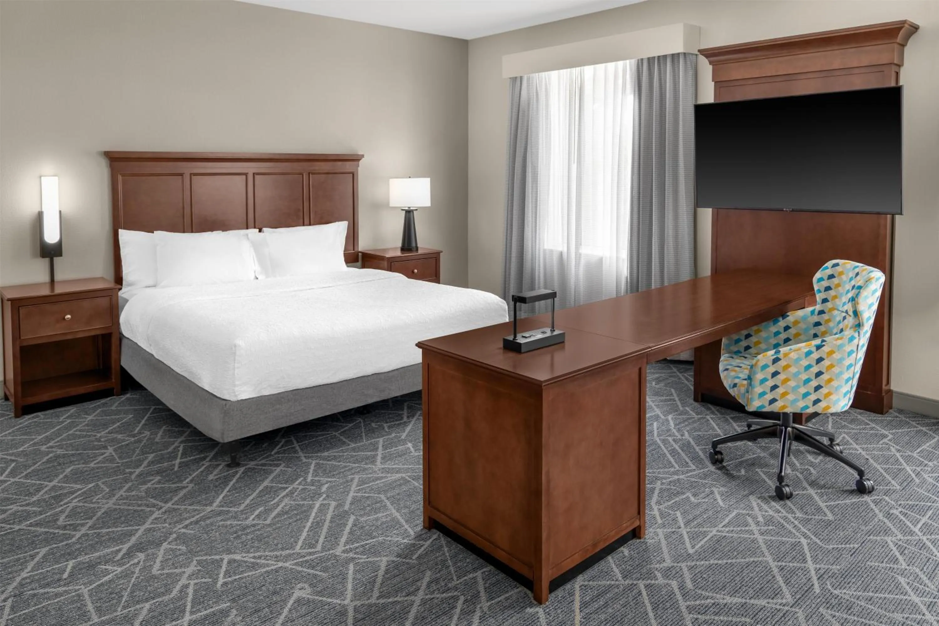 Bedroom, Bed in Hampton Inn and Suites Coconut Creek