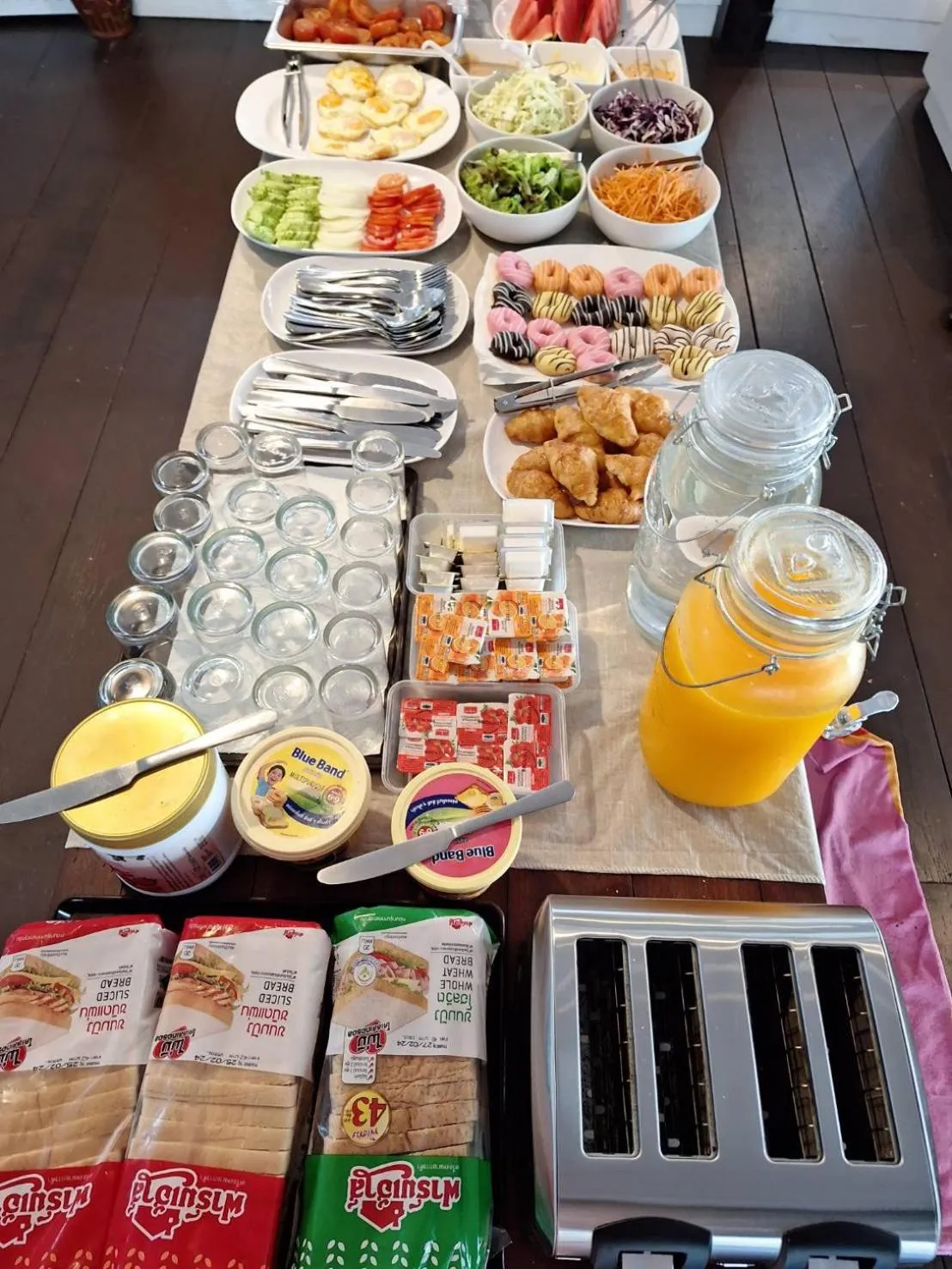 Food and drinks in PAN Beachfront Resort Krabi