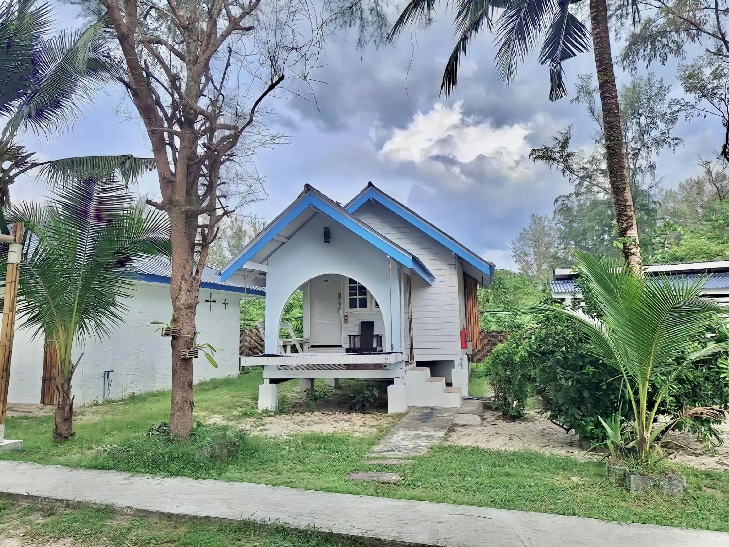 Property building in PAN Beachfront Resort Krabi