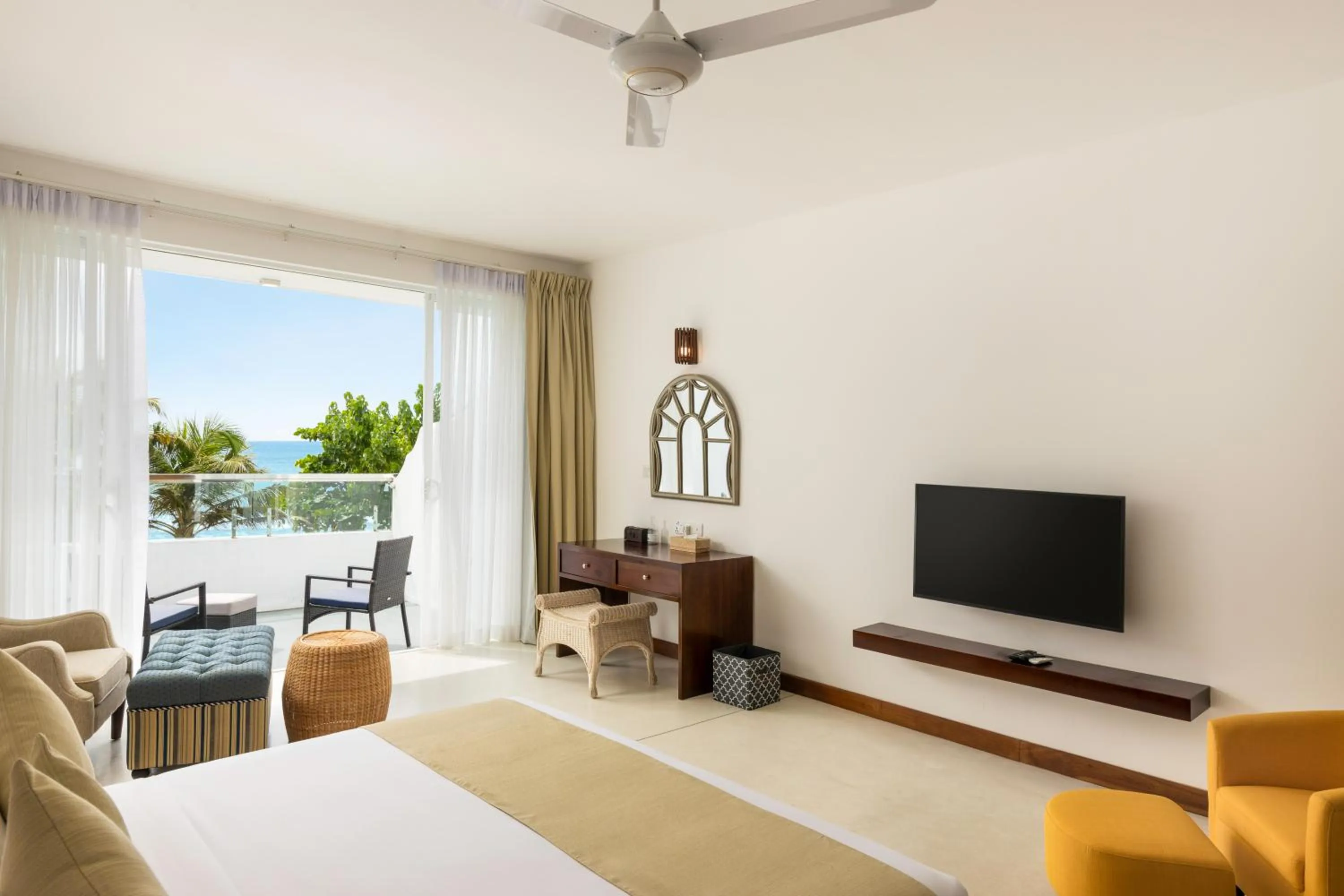 Bedroom in Vis Ta Vie -Thema Collection