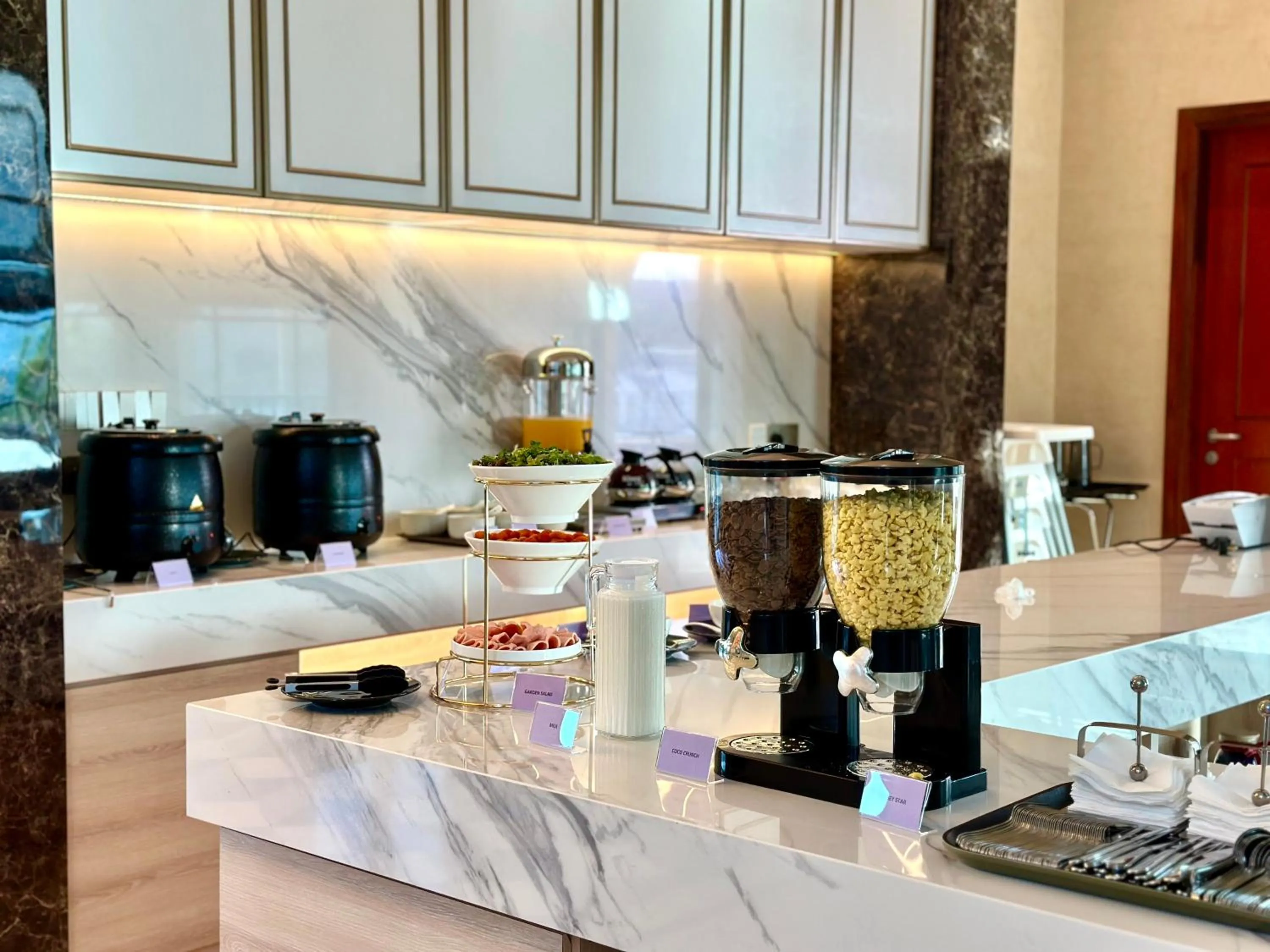 Breakfast in Cameron Lavender Mansion by PLAY