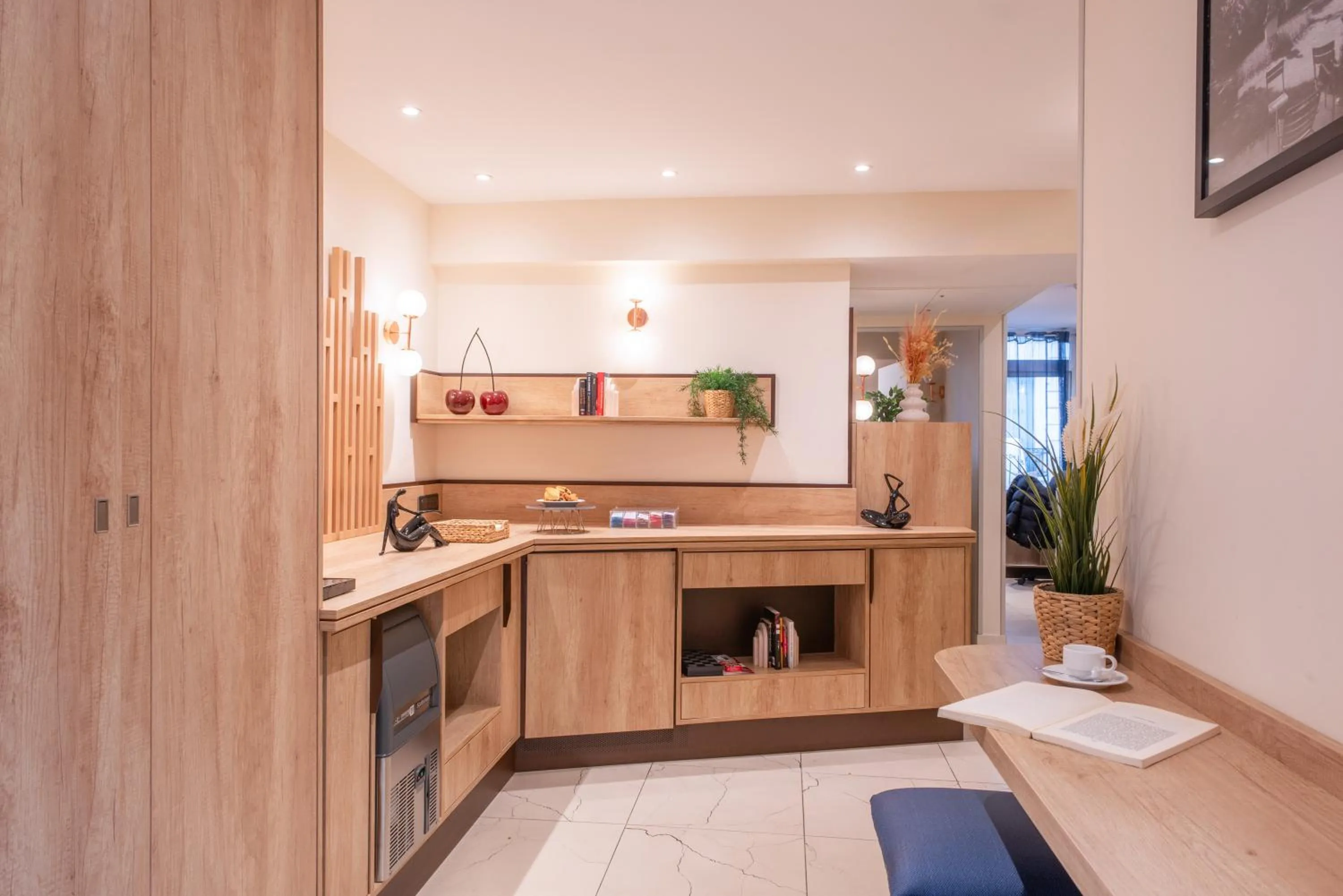 Property building in Helussi Hôtel