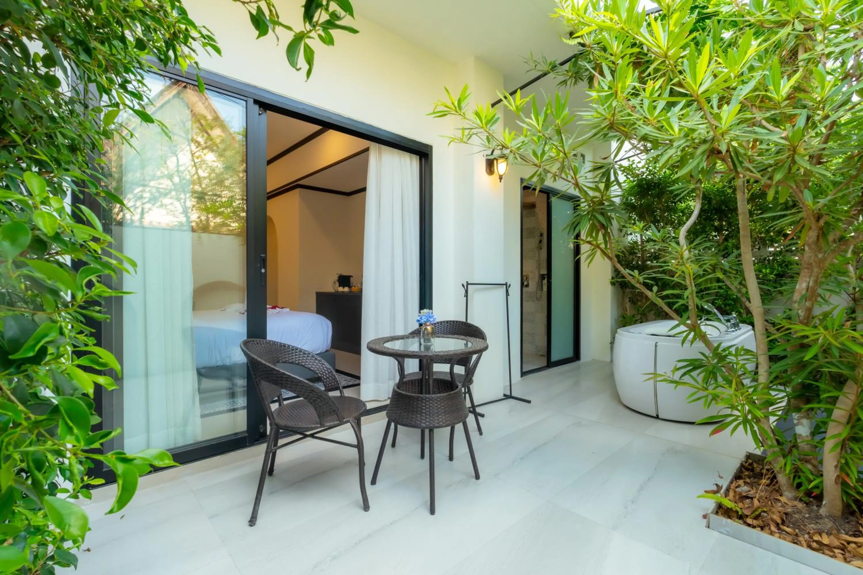 Garden in Le ville lanna Chiang Mai Gate Old Town Hotel