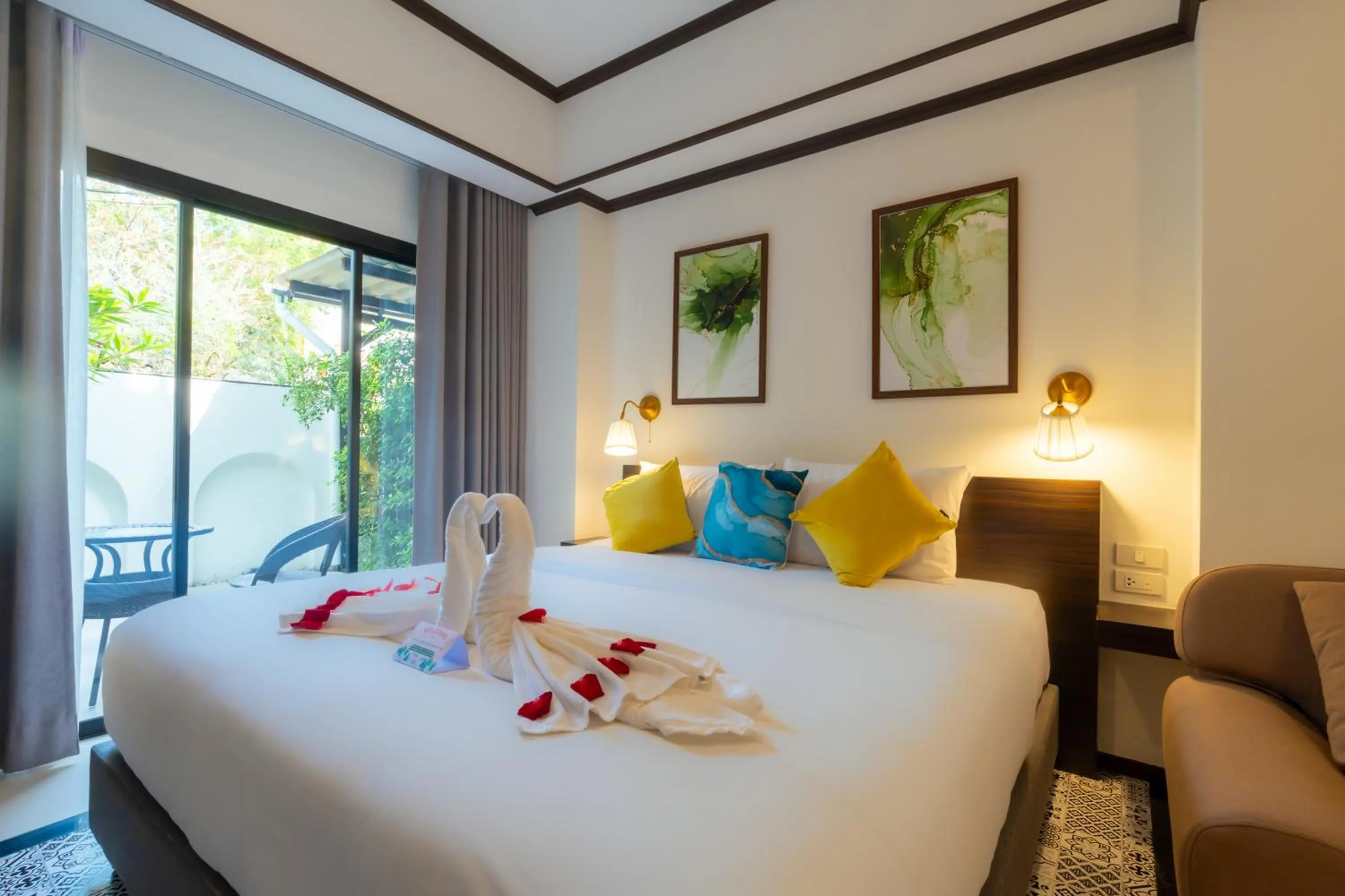 Bed in Le ville lanna Chiang Mai Gate Old Town Hotel