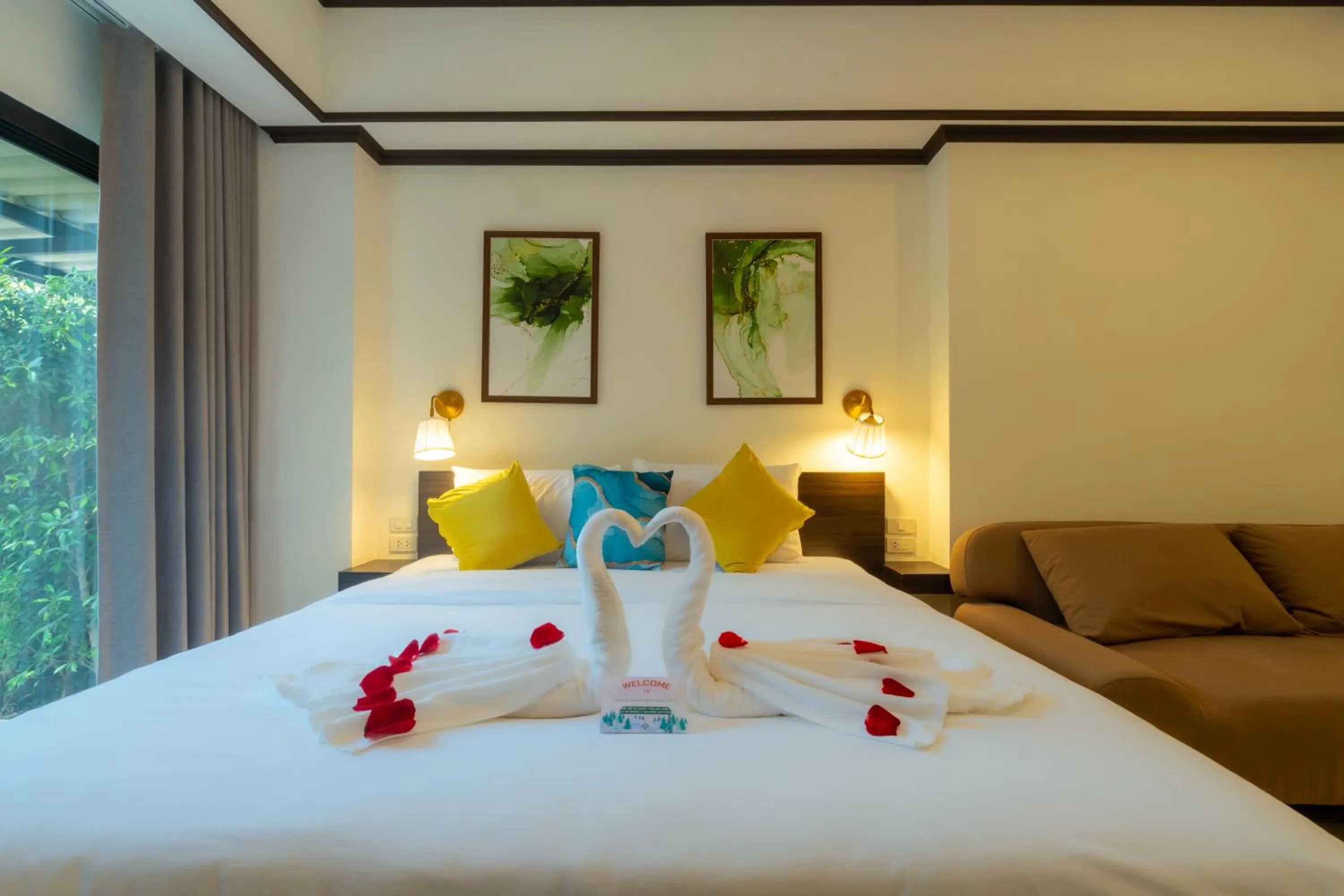 Bed in Le ville lanna Chiang Mai Gate Old Town Hotel