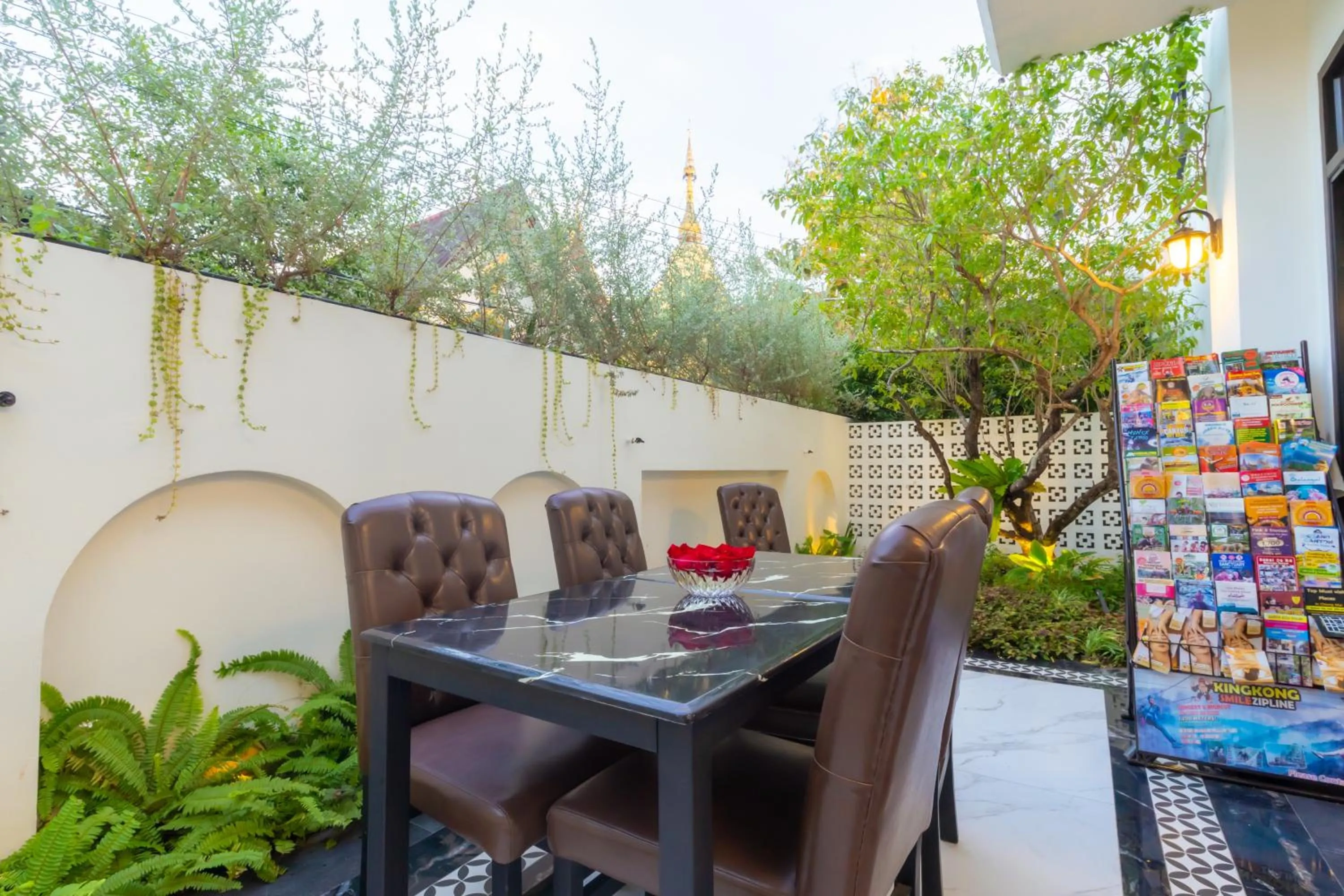 Day in Le ville lanna Chiang Mai Gate Old Town Hotel