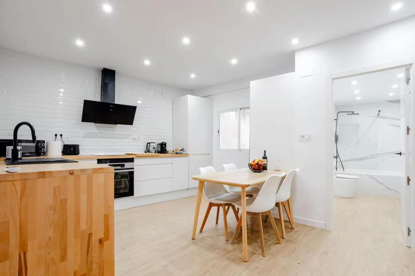 TROBAT18 - Castle View Luxury Duplex with Private Terrace