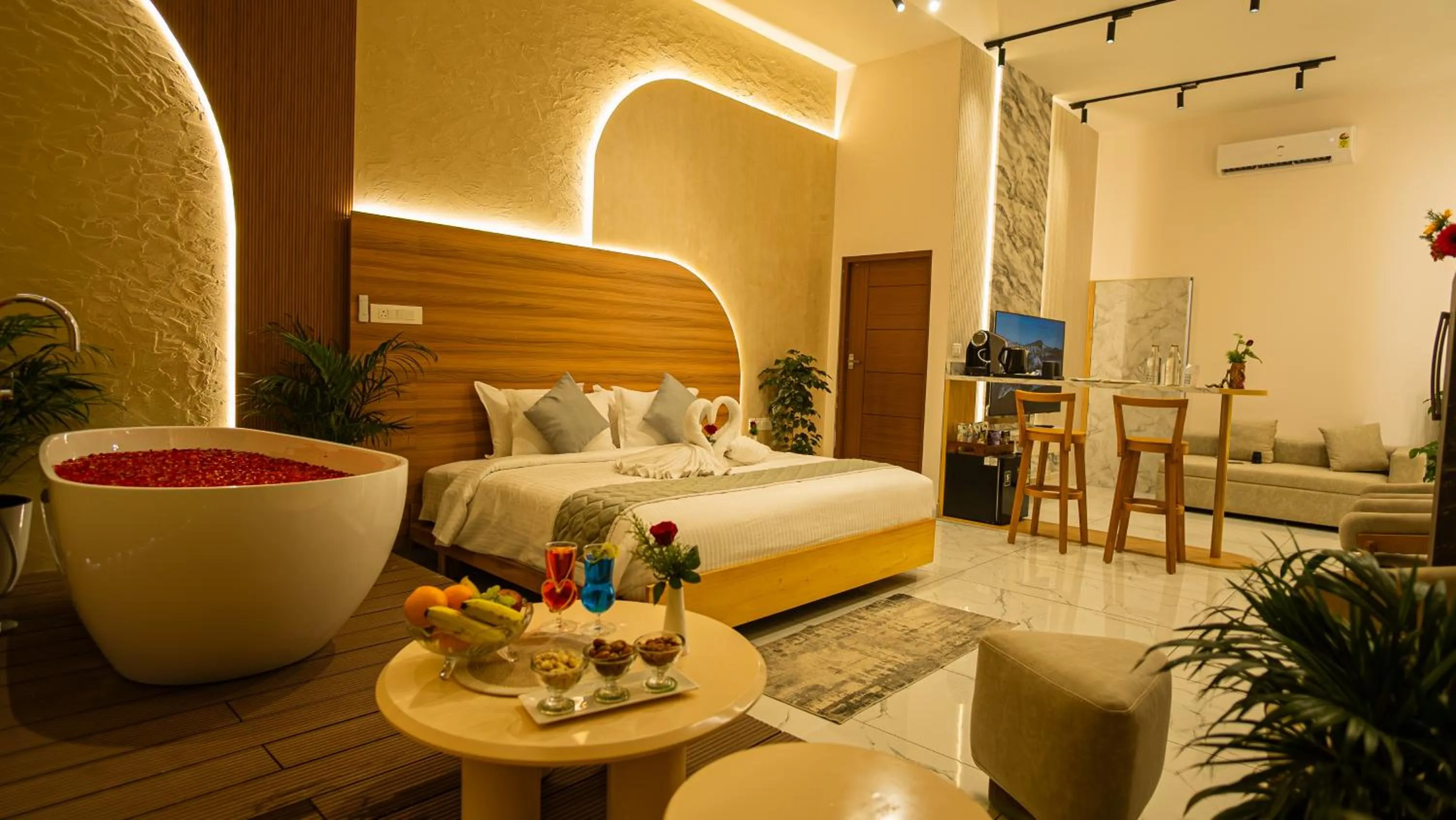 Bed in Eden Woods Resorts and Spa