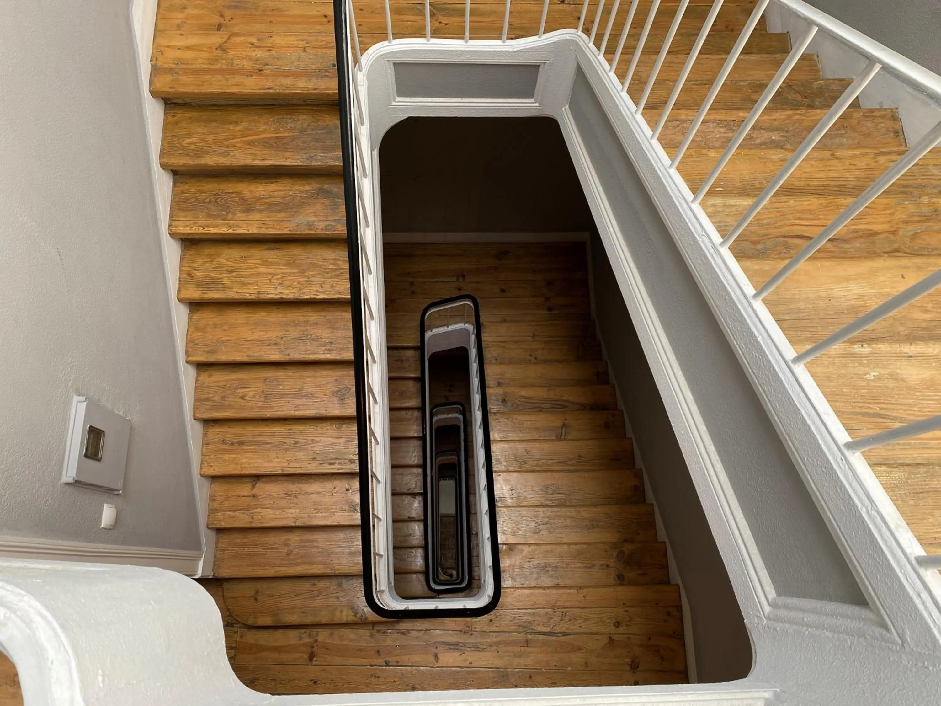 Inner courtyard view in Green Heart Hostel