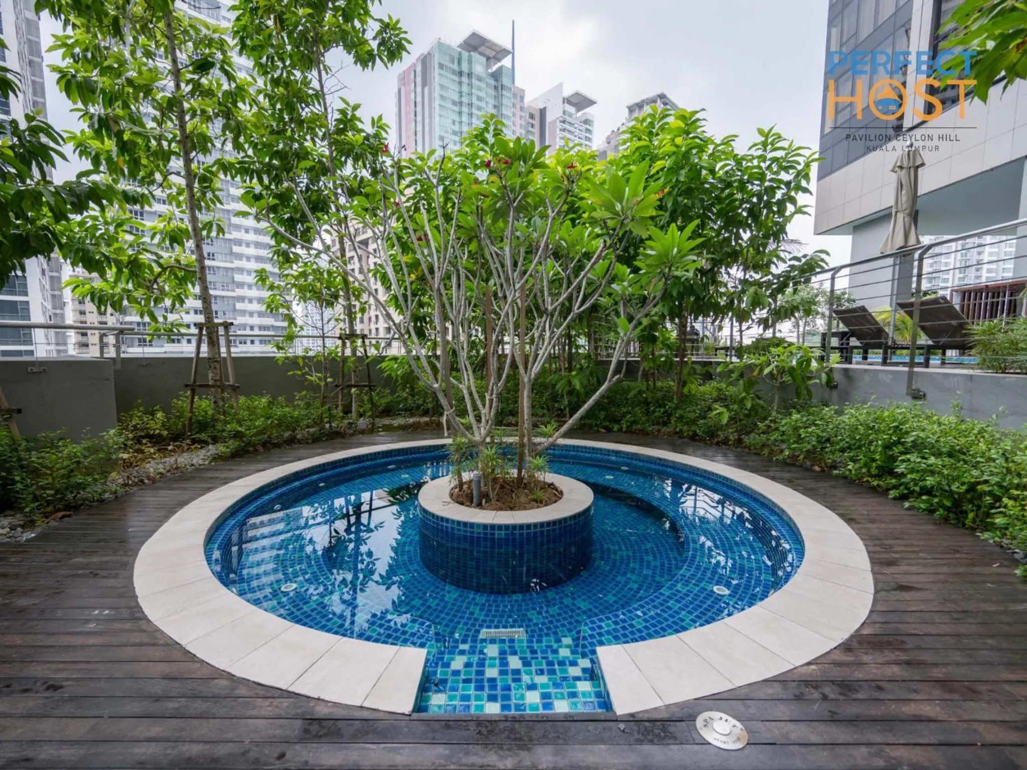Spring in Pavilion Ceylon Hill Suites, Bukit Bintang by Perfect Host