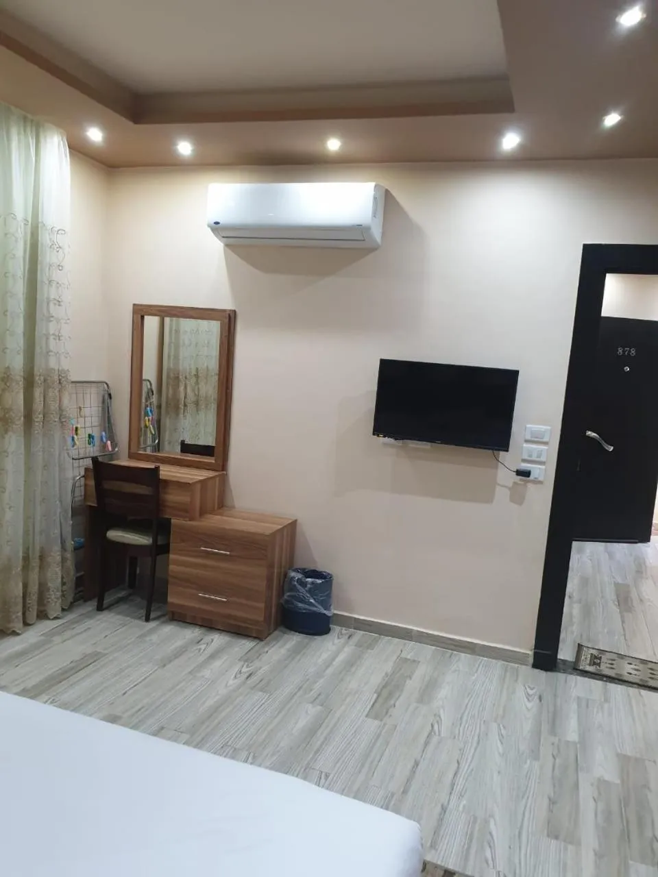 Mirage bay hotel and aqua park