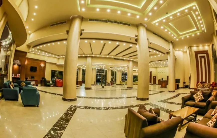 Mirage bay hotel and aqua park