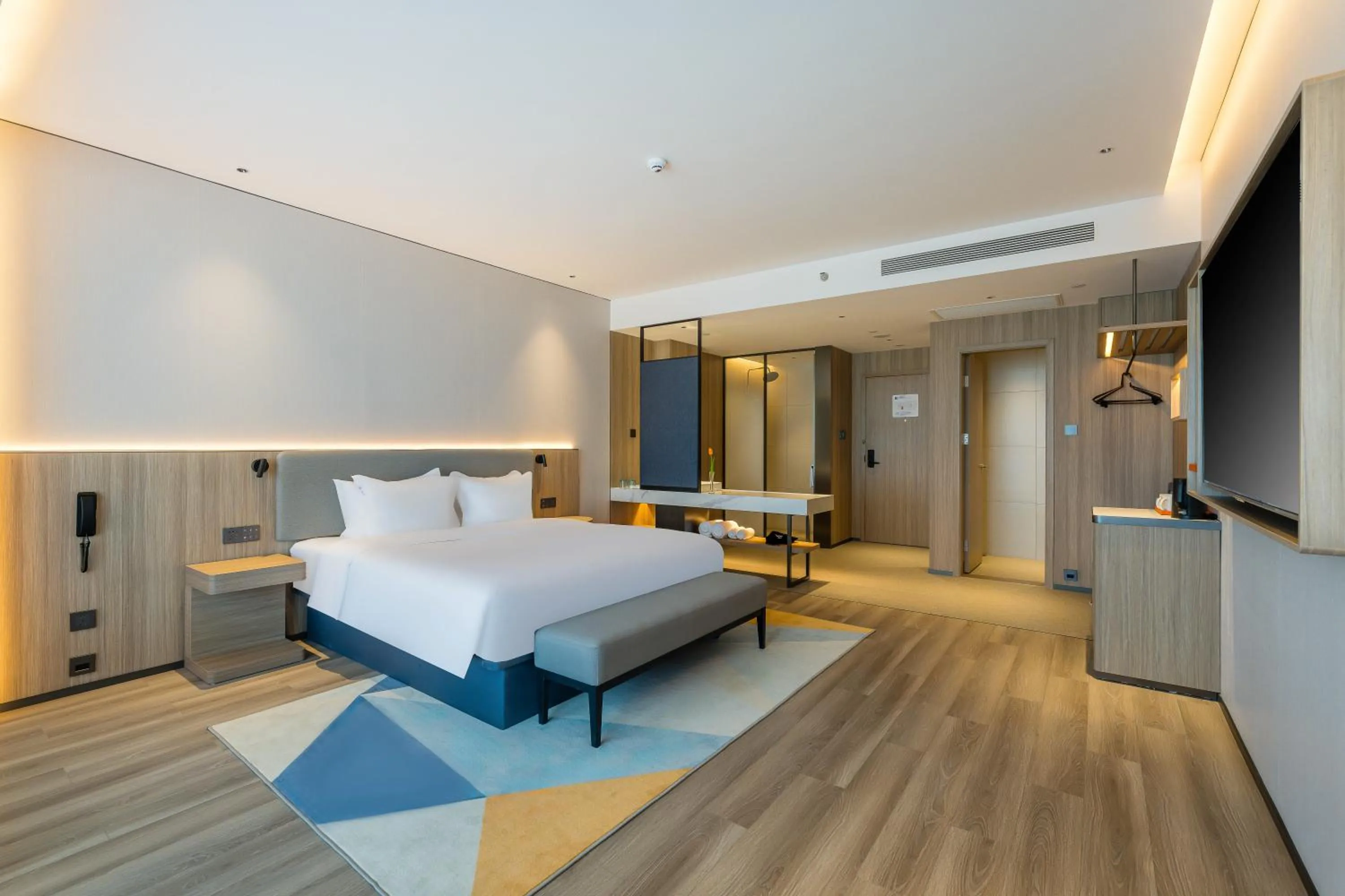 Bed in Holiday Inn Express Hangzhou Airport by IHG