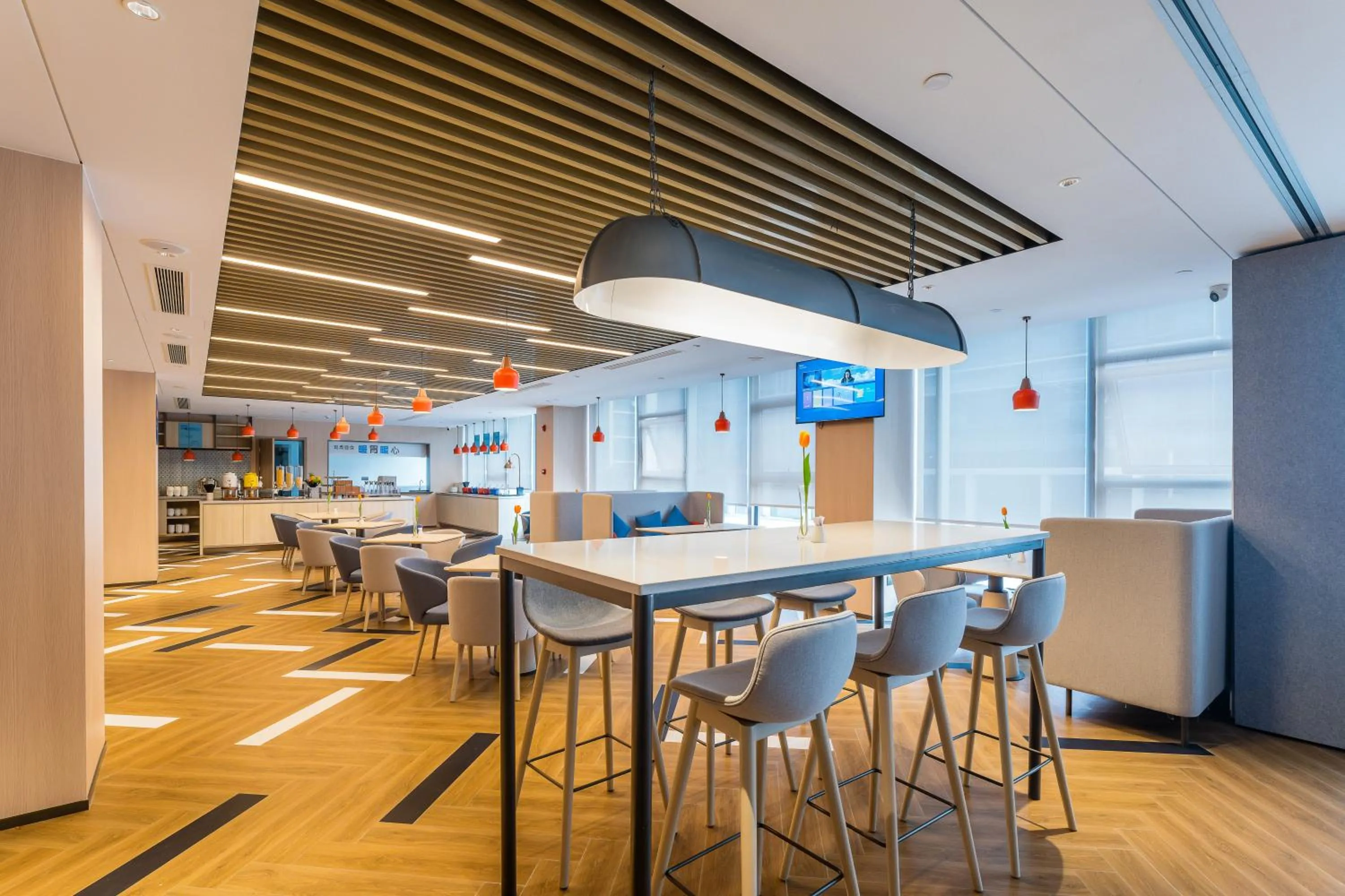 Restaurant/places to eat in Holiday Inn Express Hangzhou Airport by IHG