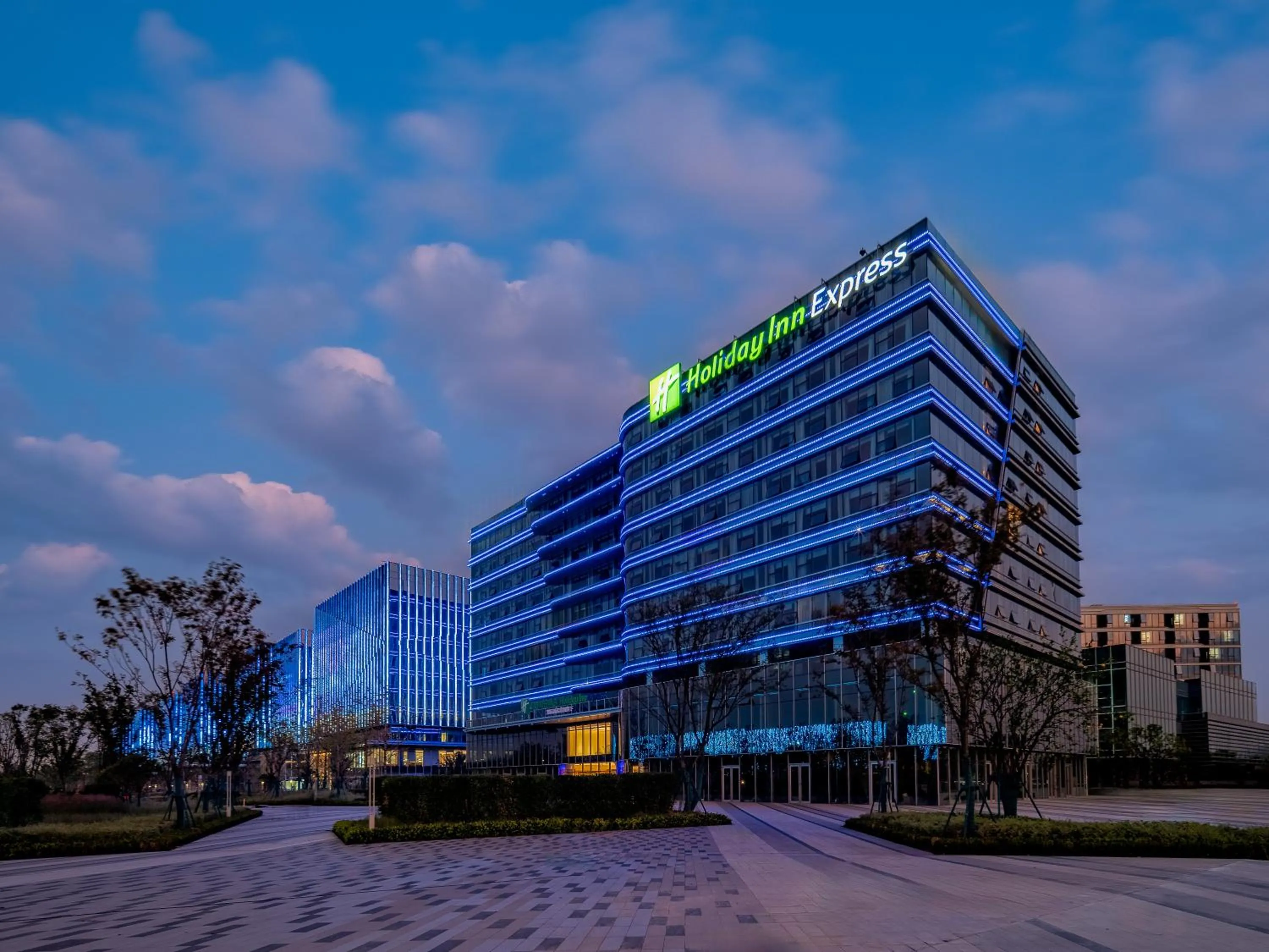Property building in Holiday Inn Express Hangzhou Airport by IHG