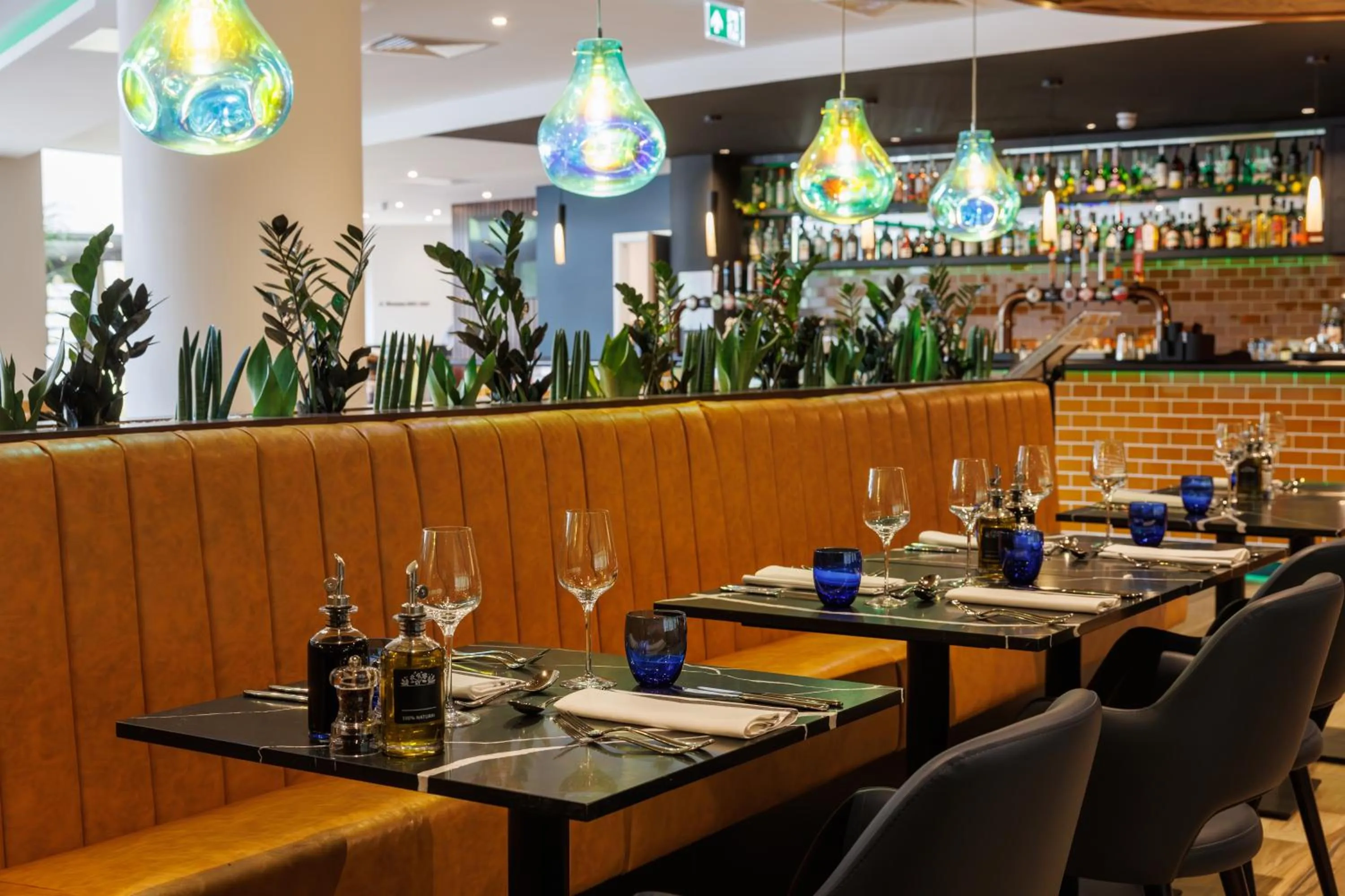 Restaurant/places to eat in Tŷ Newport