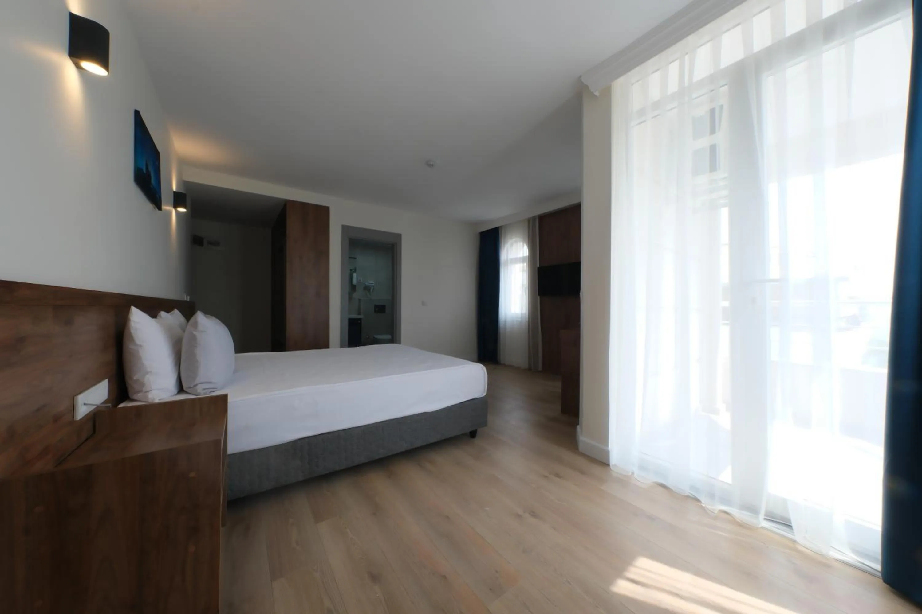 Bed in Premier Inn City Antalya