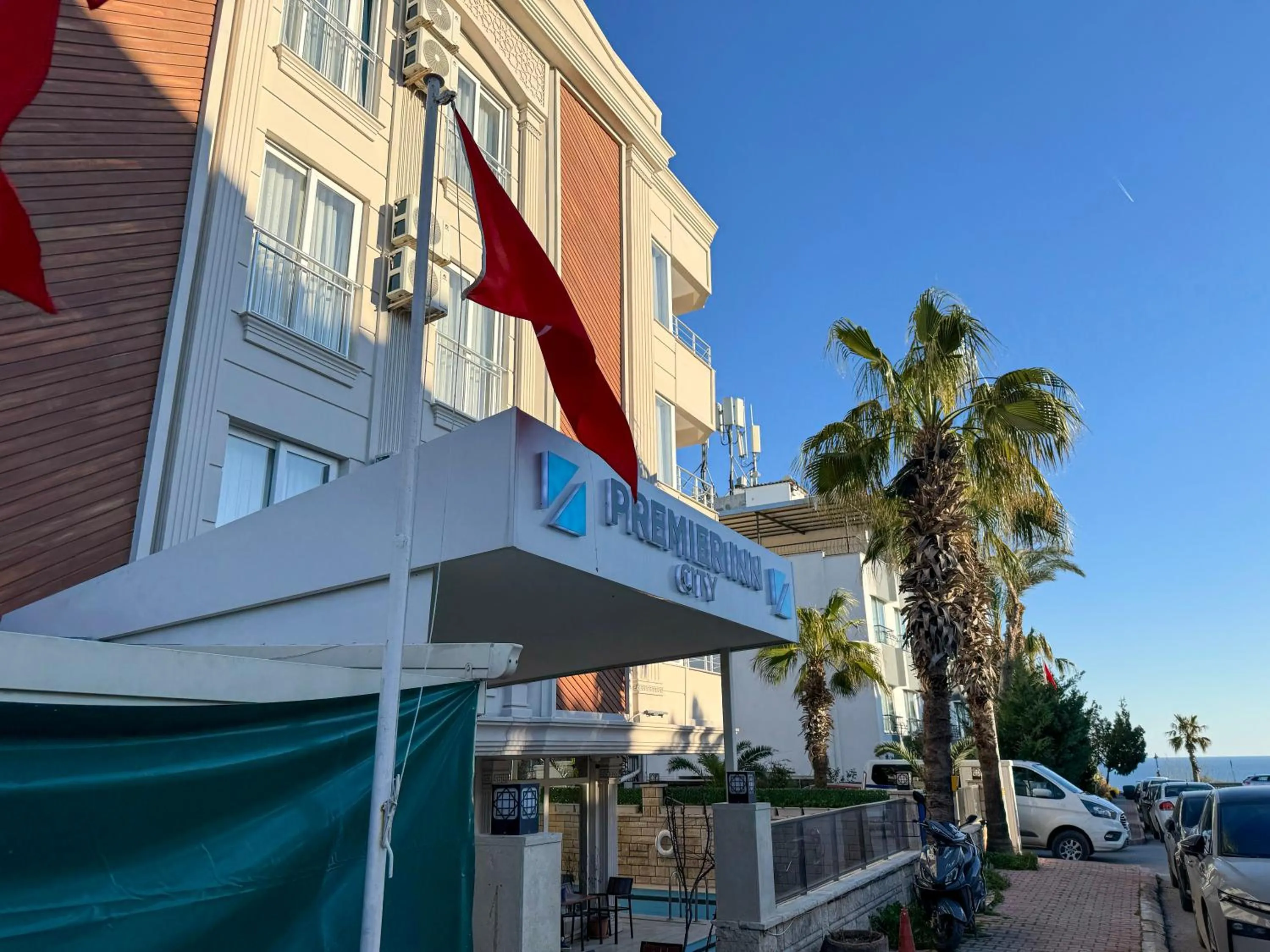 Premier Inn City Antalya