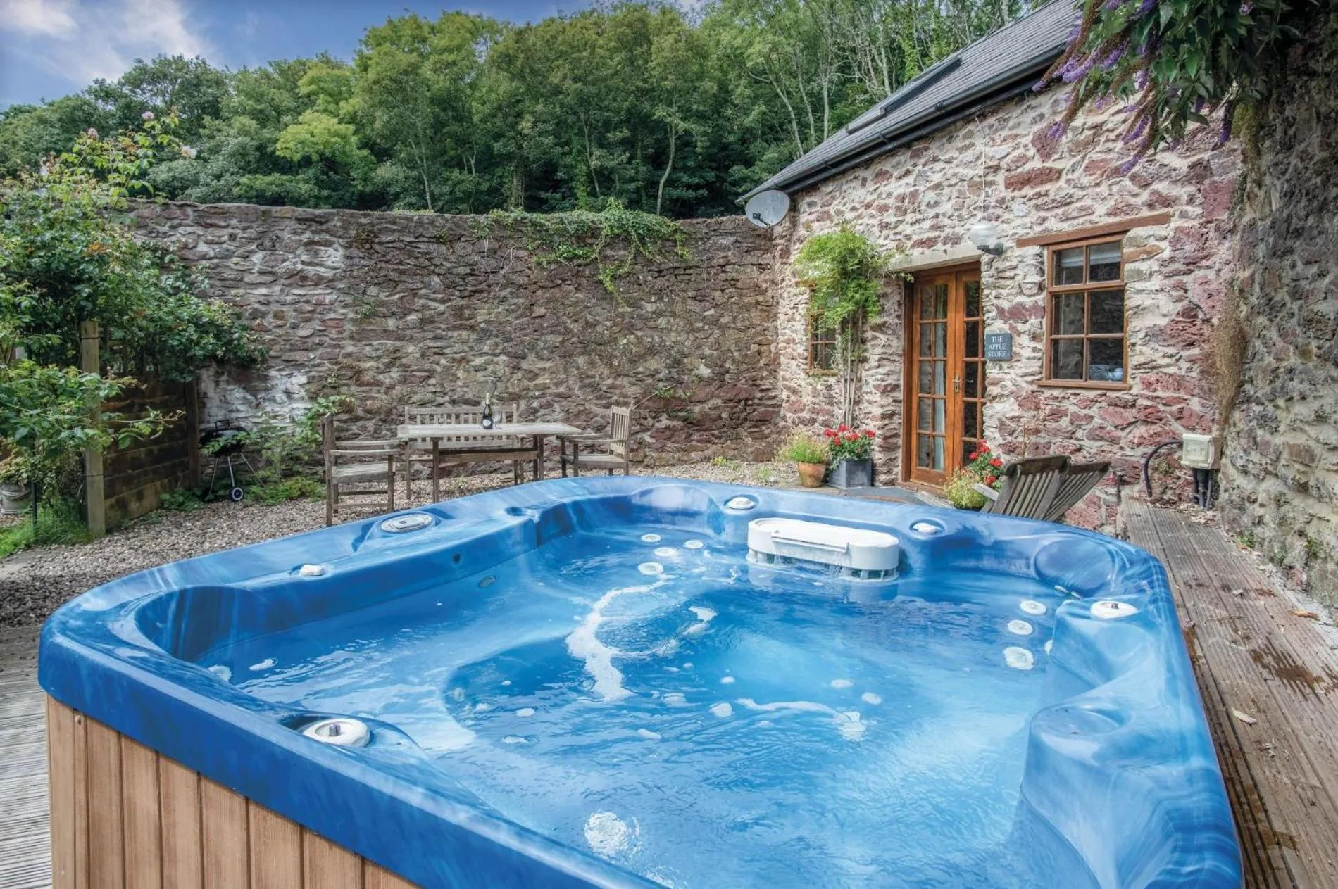 Floor plan in The Apple Store - 1 Bedroom Cottage - St Ishmaels