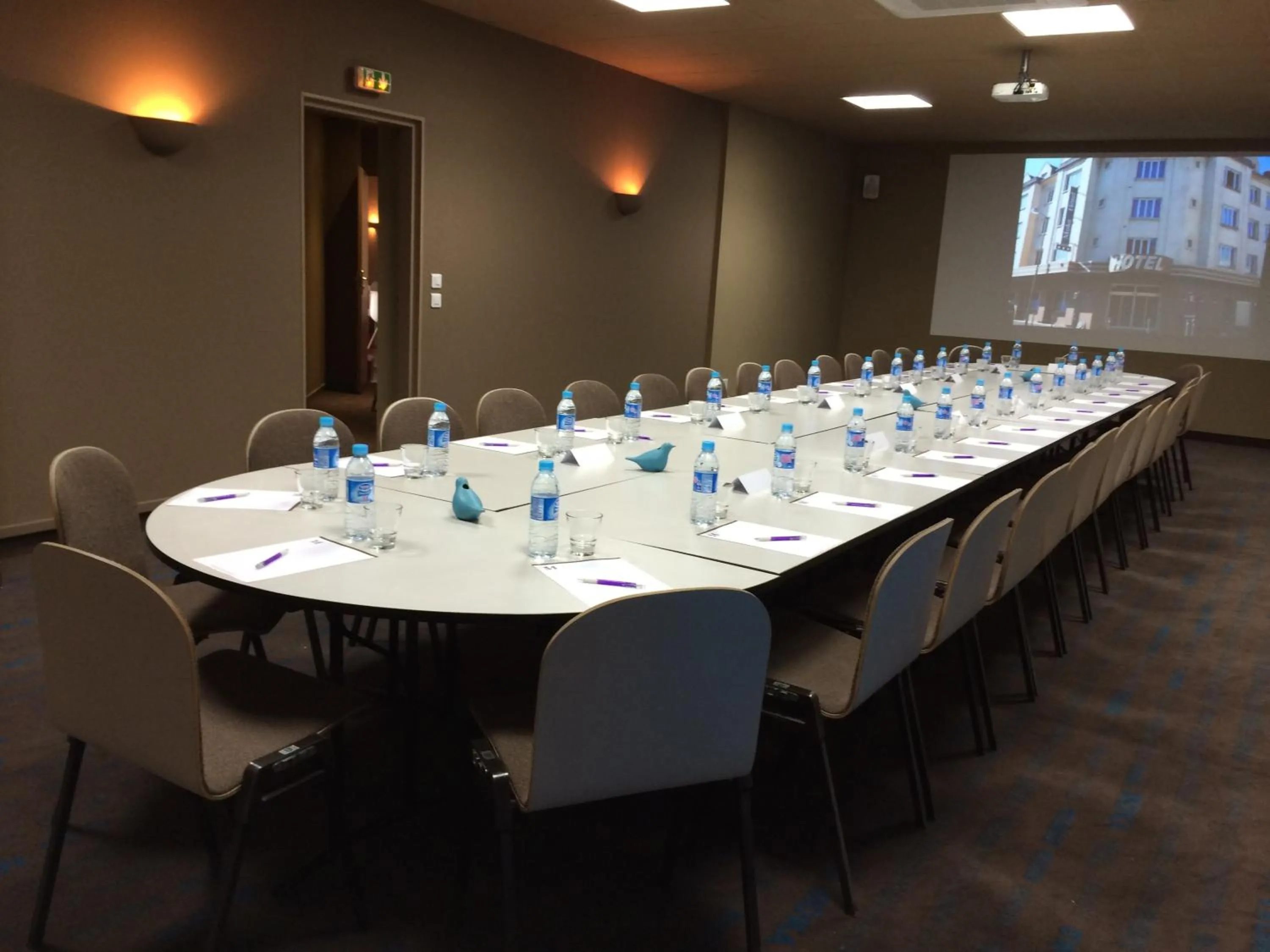 Business facilities in Moka Hotel