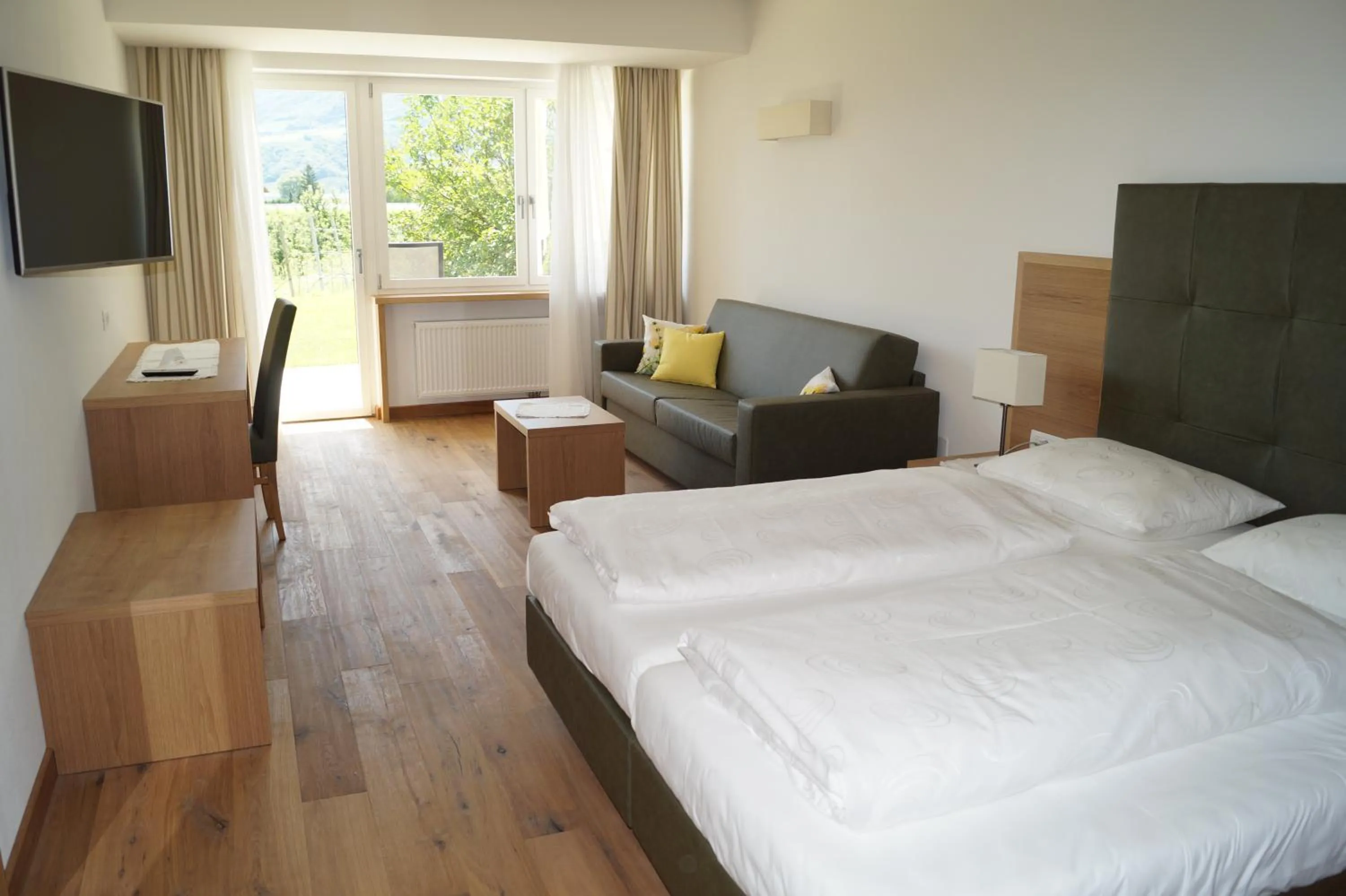 Bedroom, Bed in Hotel Greifenstein