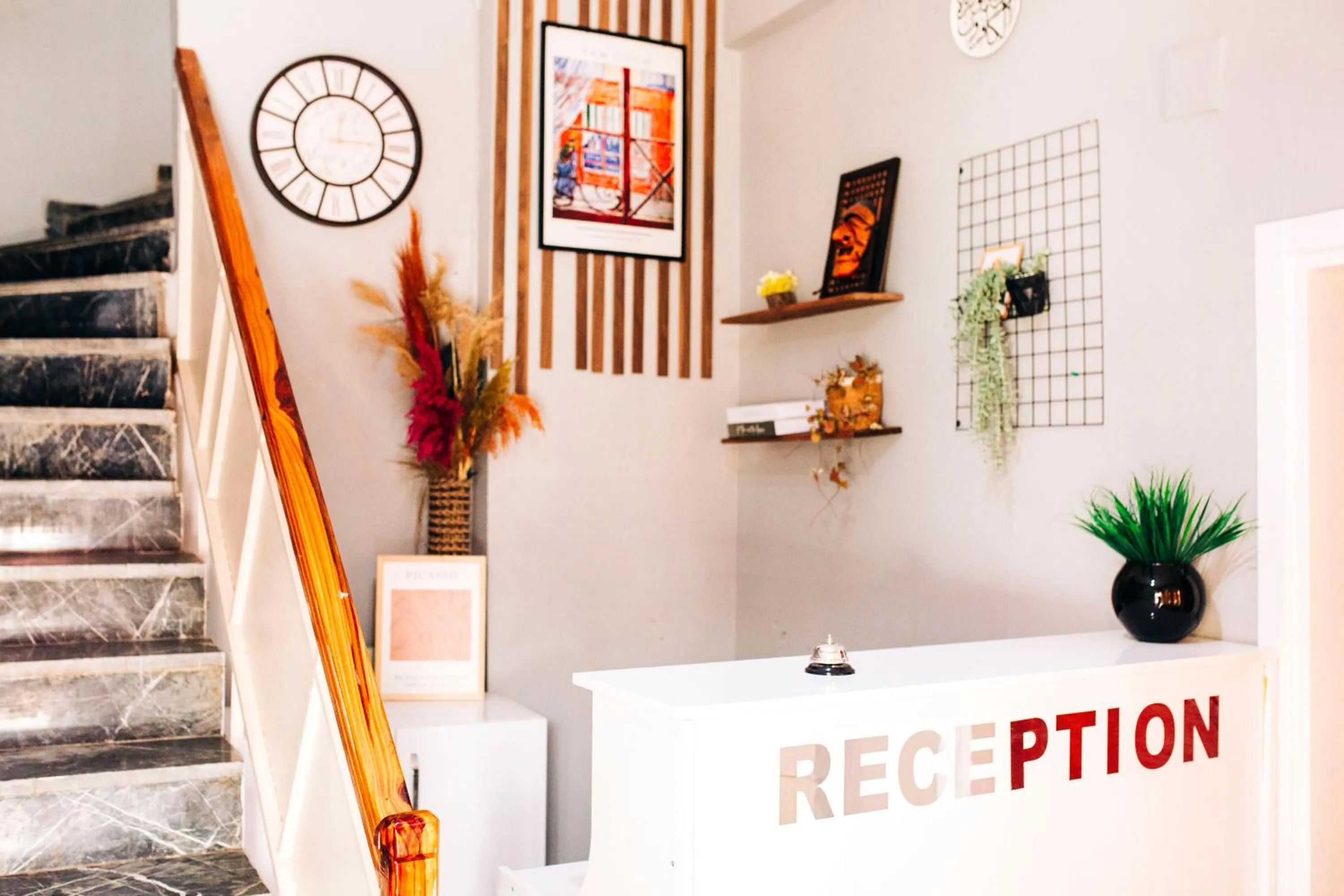 Lobby or reception in Kaynarca Otel