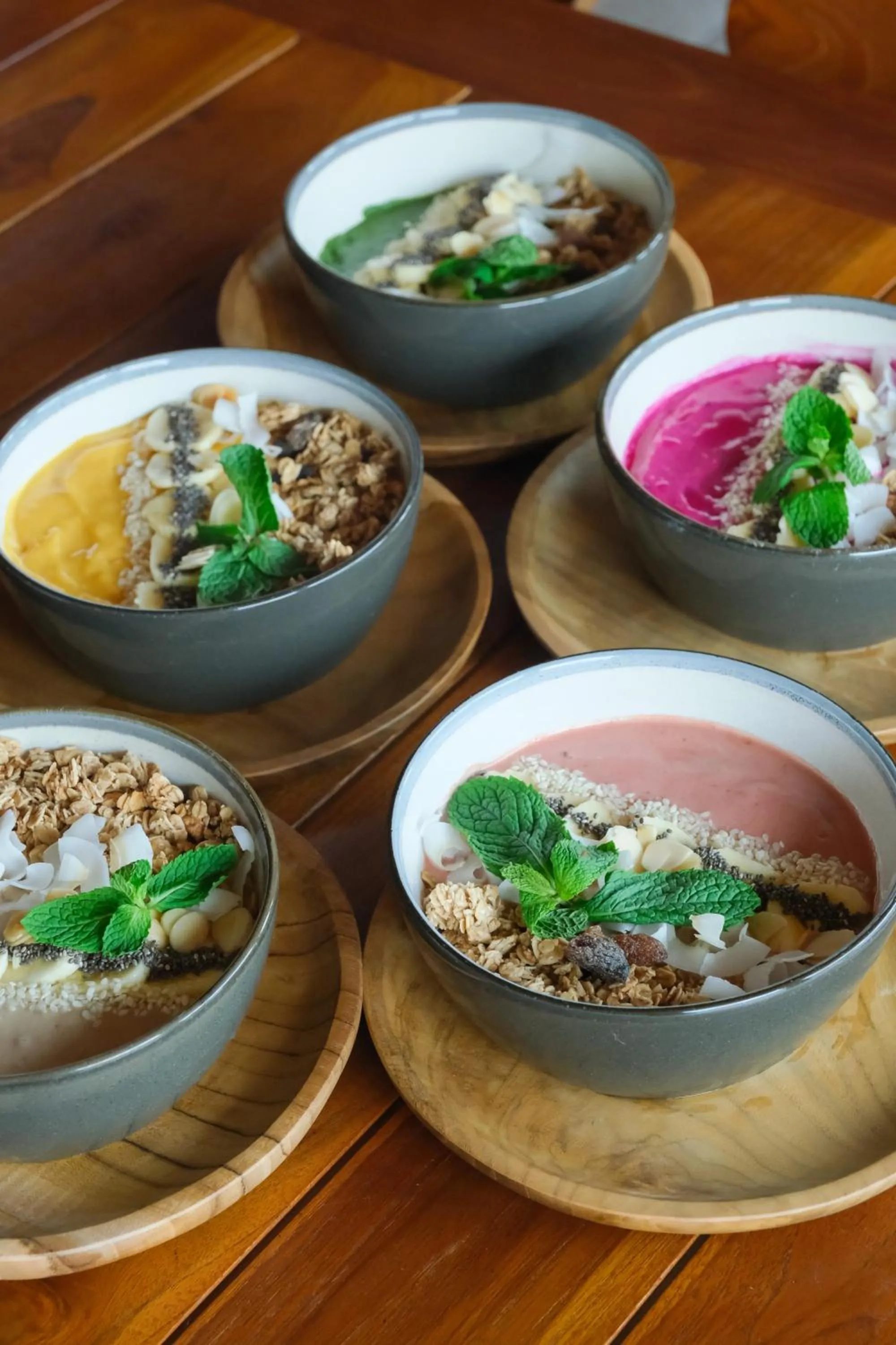 Restaurant/places to eat in Santera Village