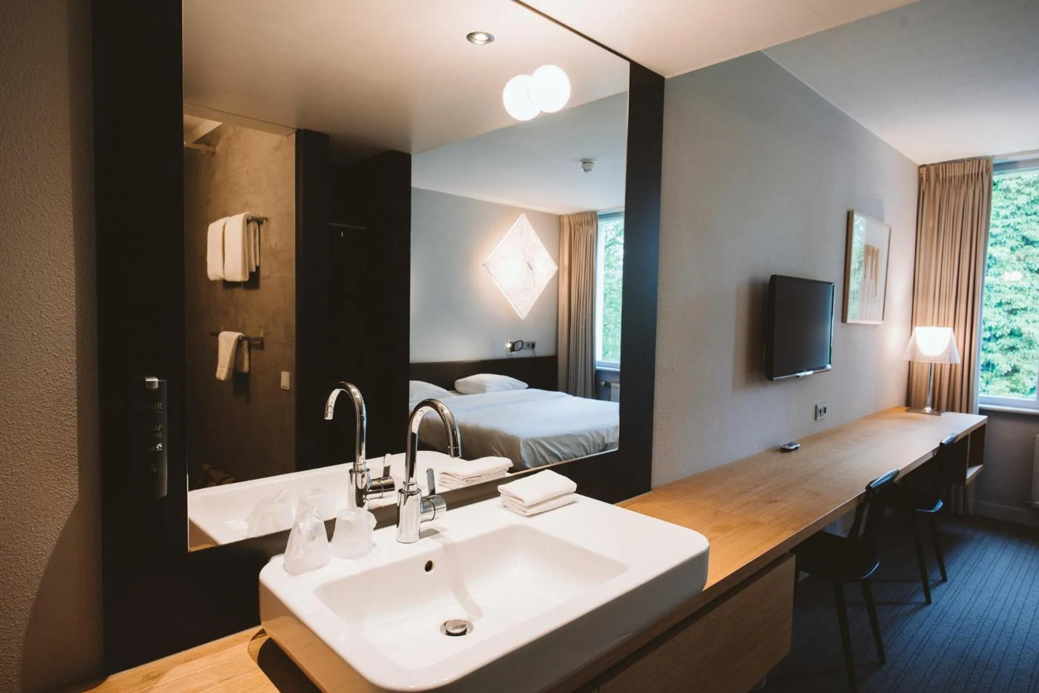 Bedroom, Bed in Vaeshartelt Maastricht