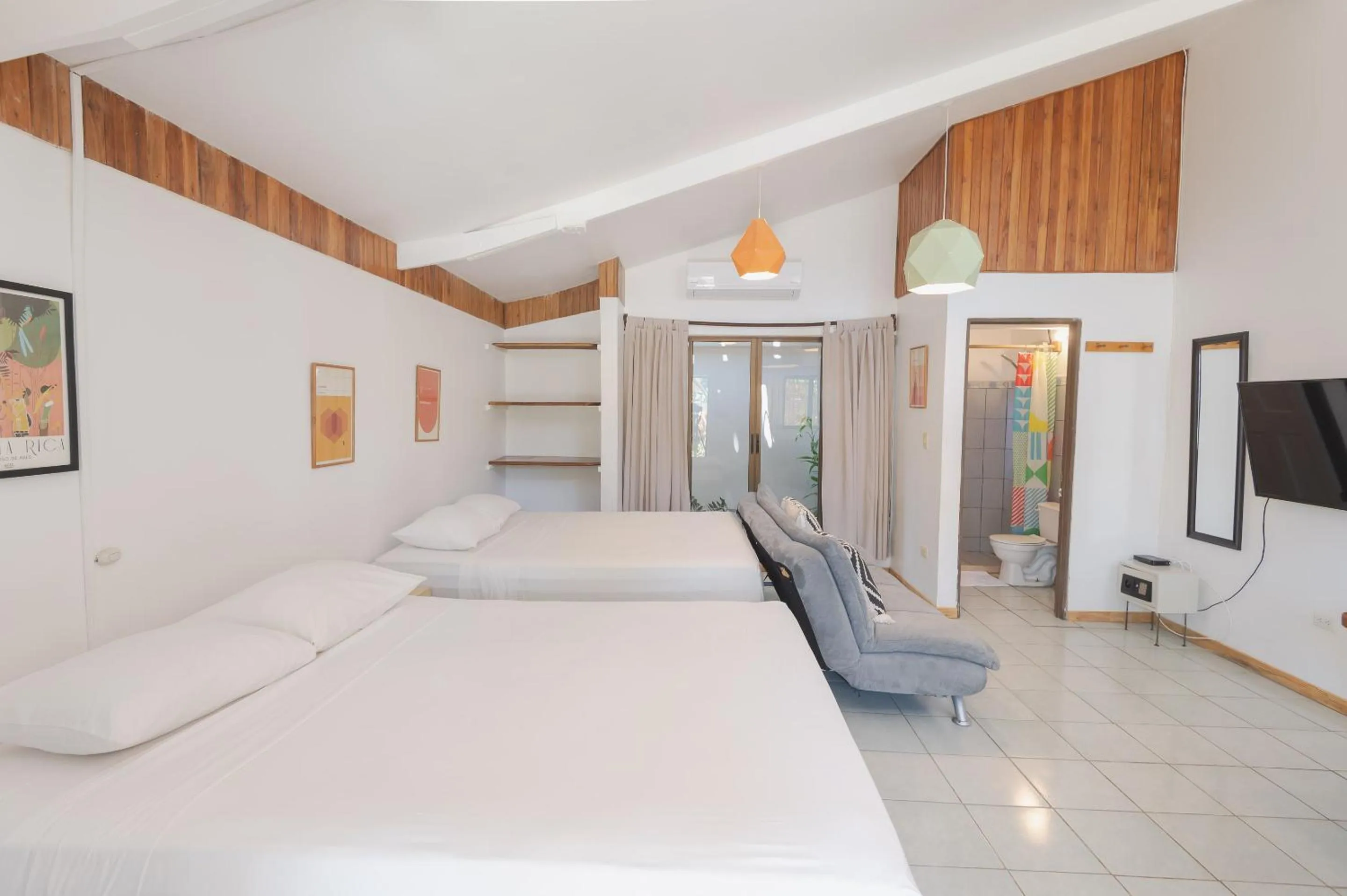 Bedroom, Bed in Maoritsio Garden Studios