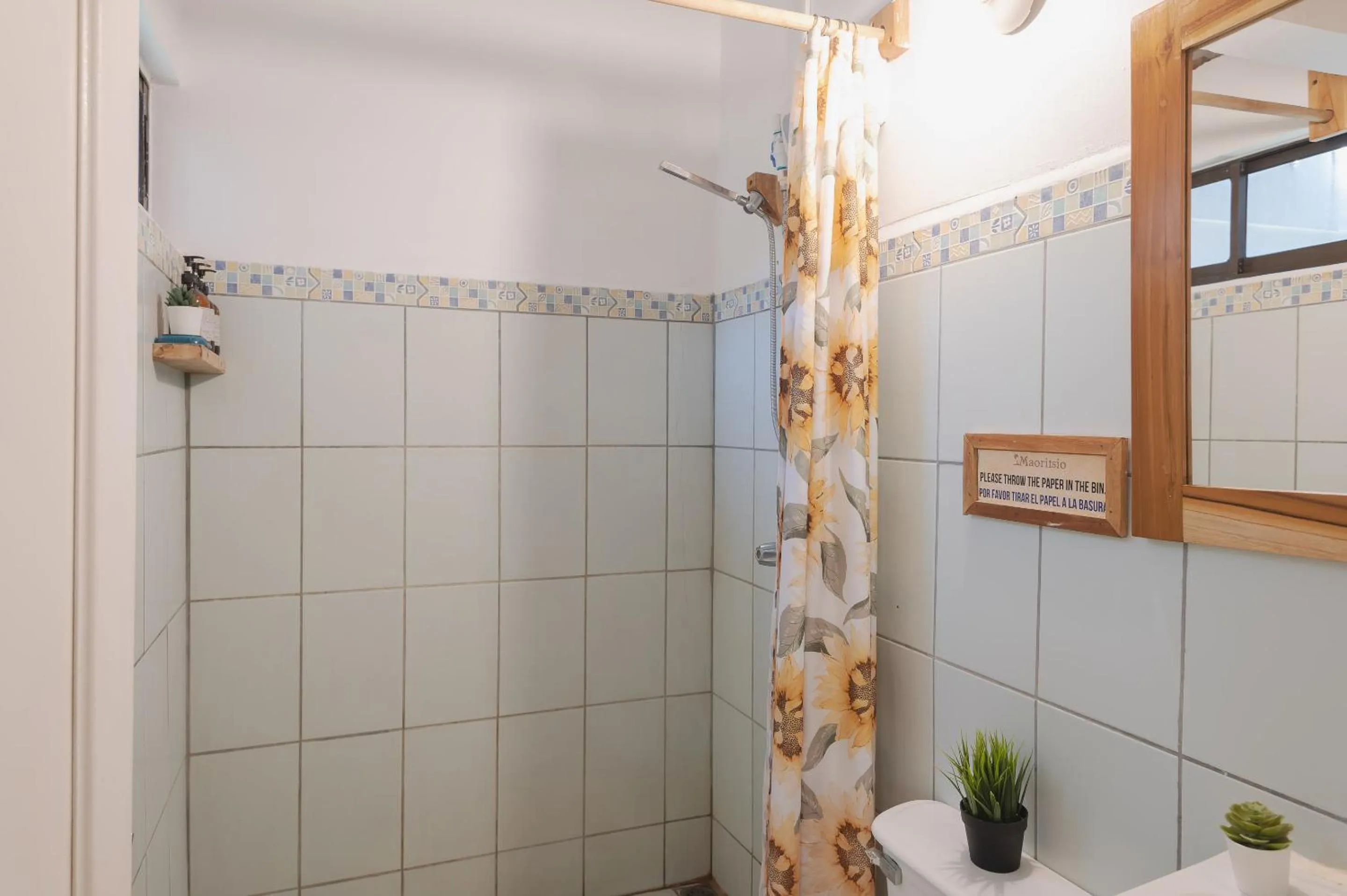 Bathroom in Maoritsio Garden Studios