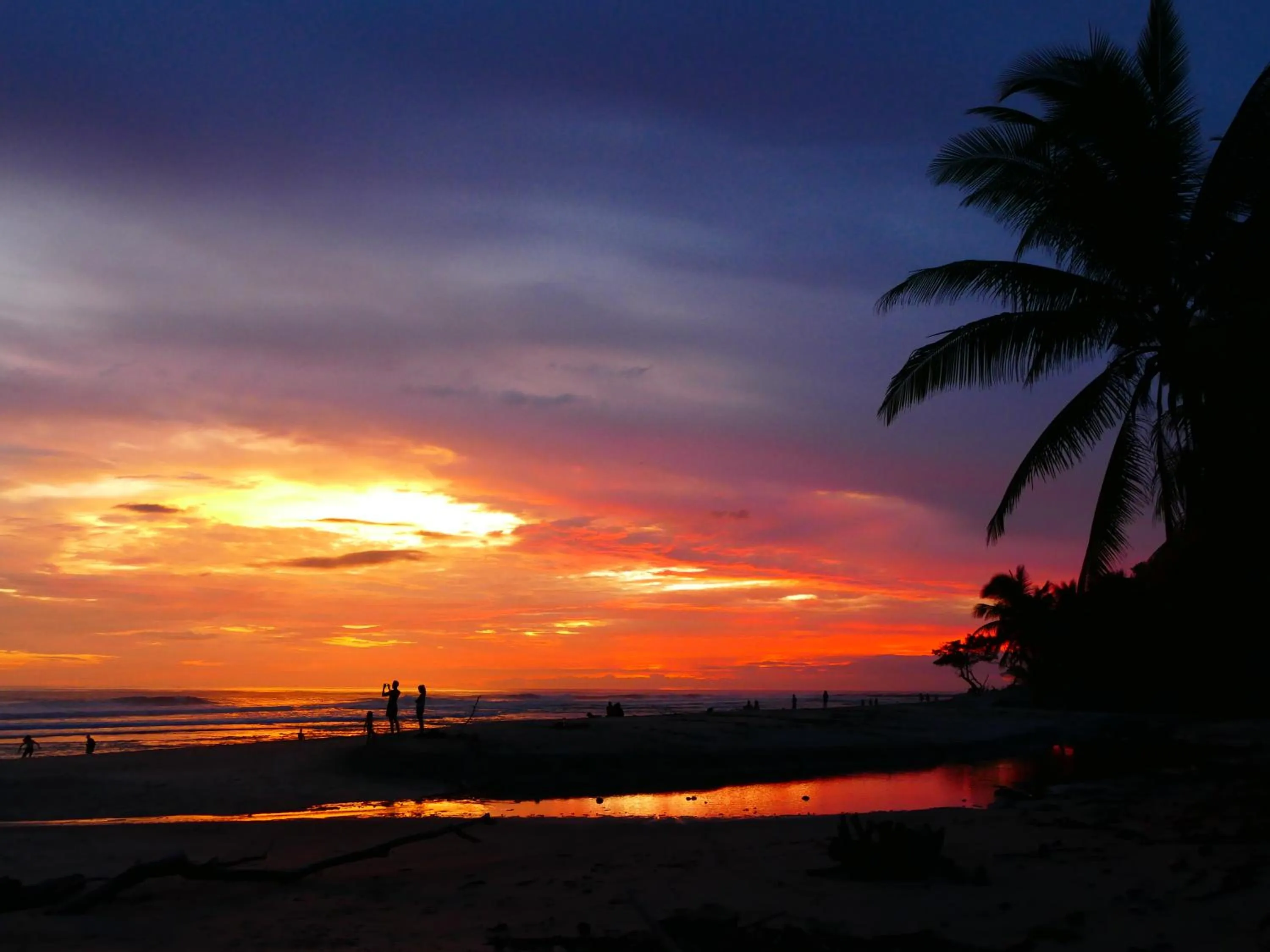 Sunset in Maoritsio Garden Studios