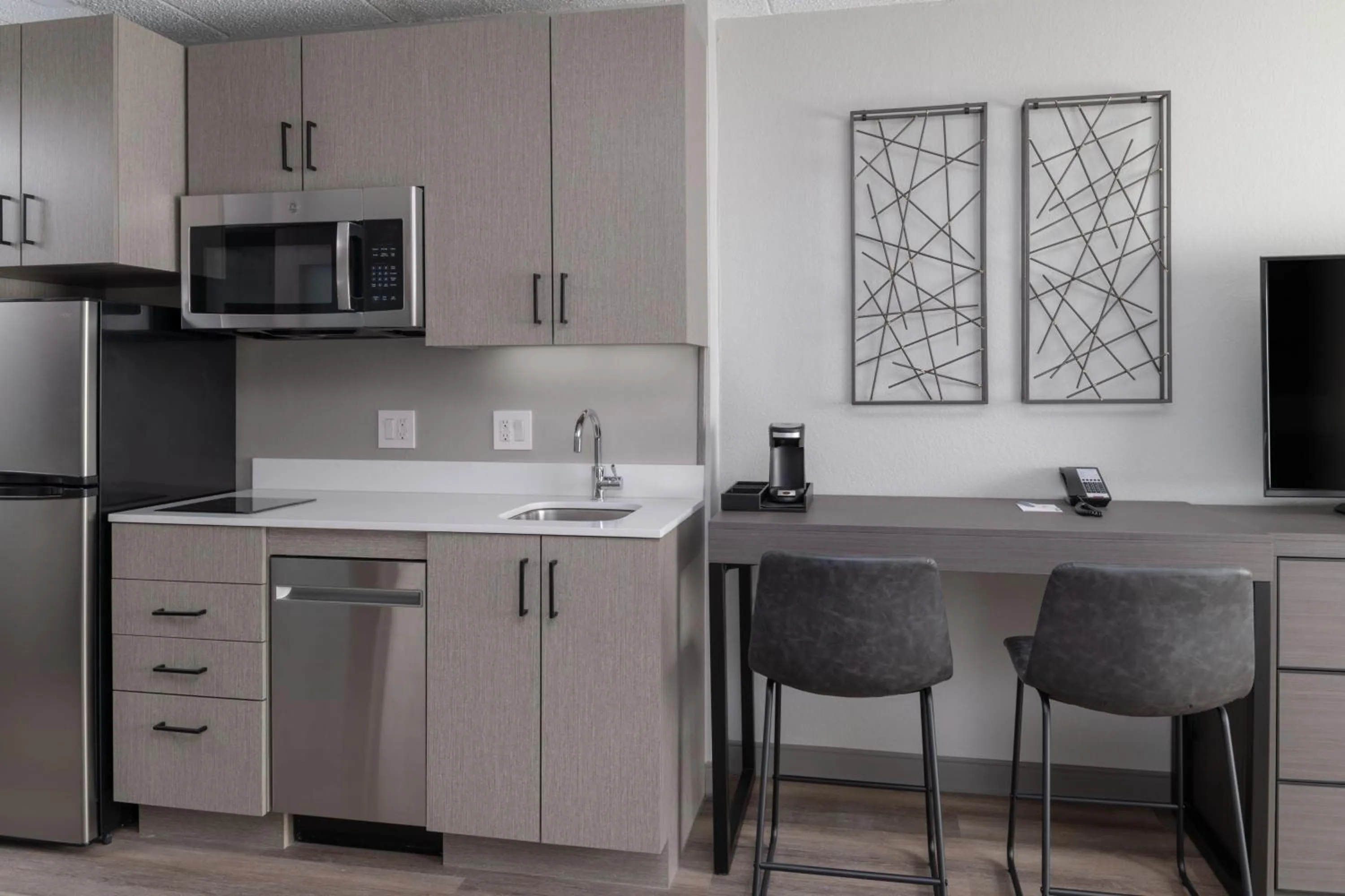 Kitchen or kitchenette in TownePlace Suites by Marriott Framingham