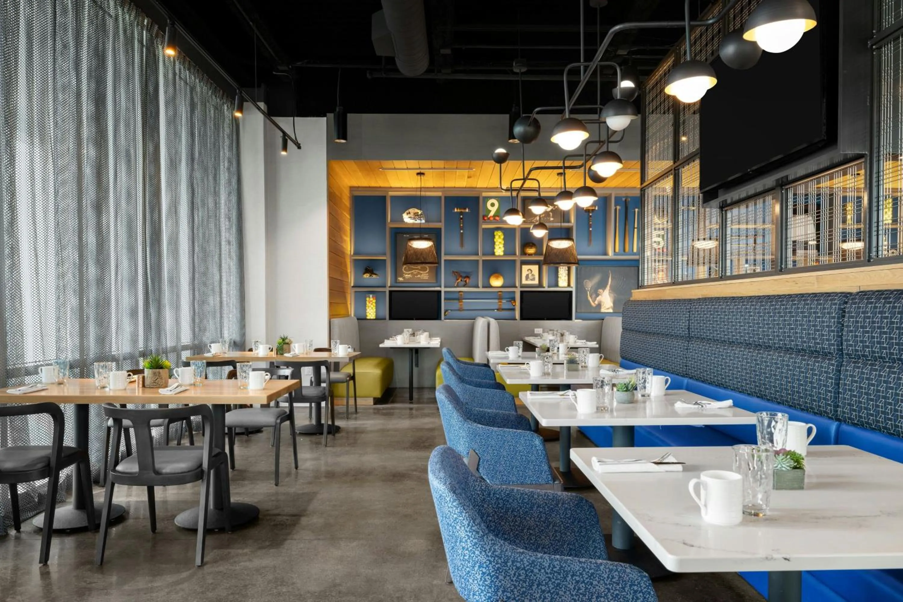 Restaurant/places to eat in Aloft Orlando Lake Nona