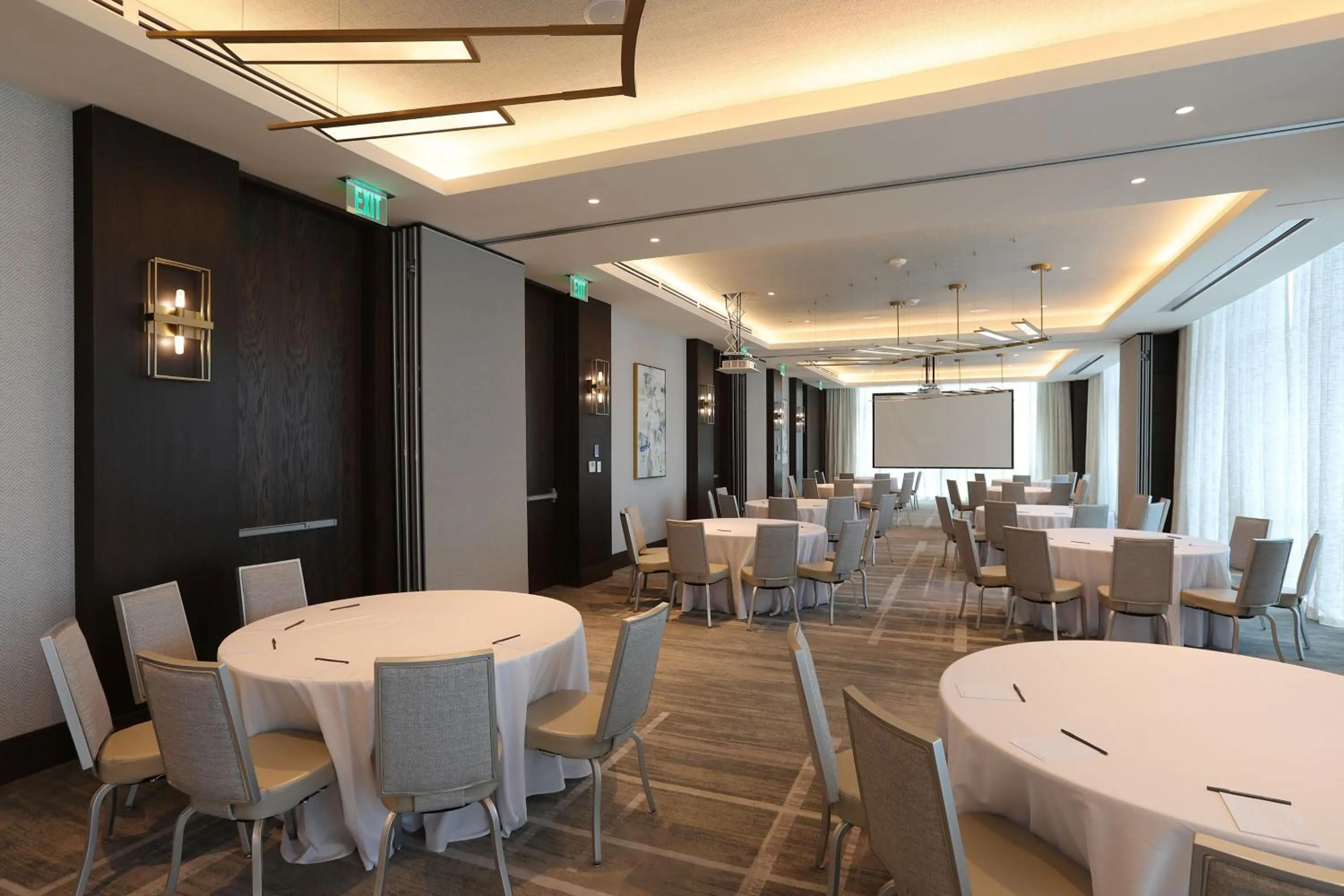 Meeting/conference room in Courtyard by Marriott Santo Domingo Piantini