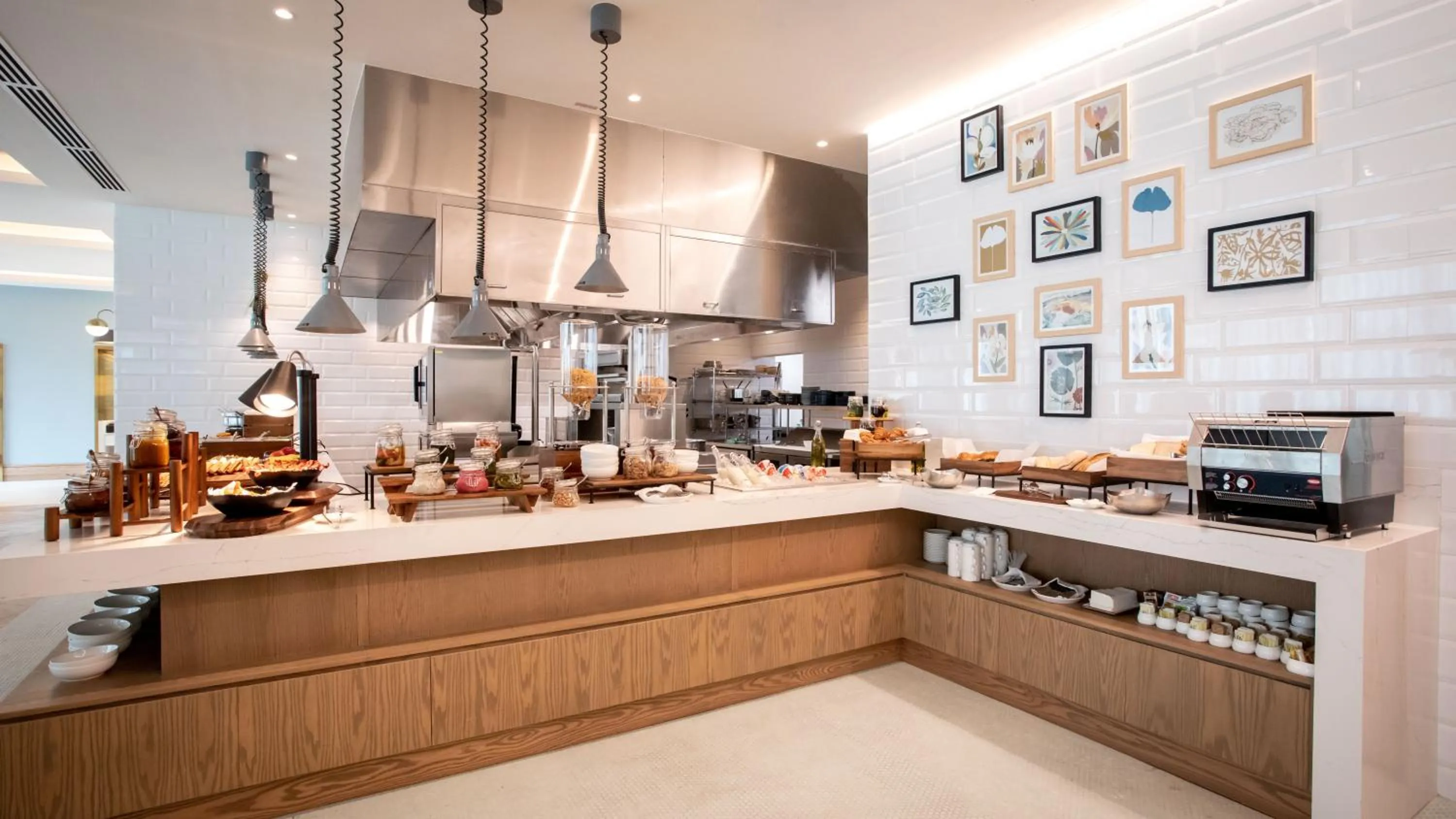 Restaurant/places to eat in Courtyard by Marriott Santo Domingo Piantini