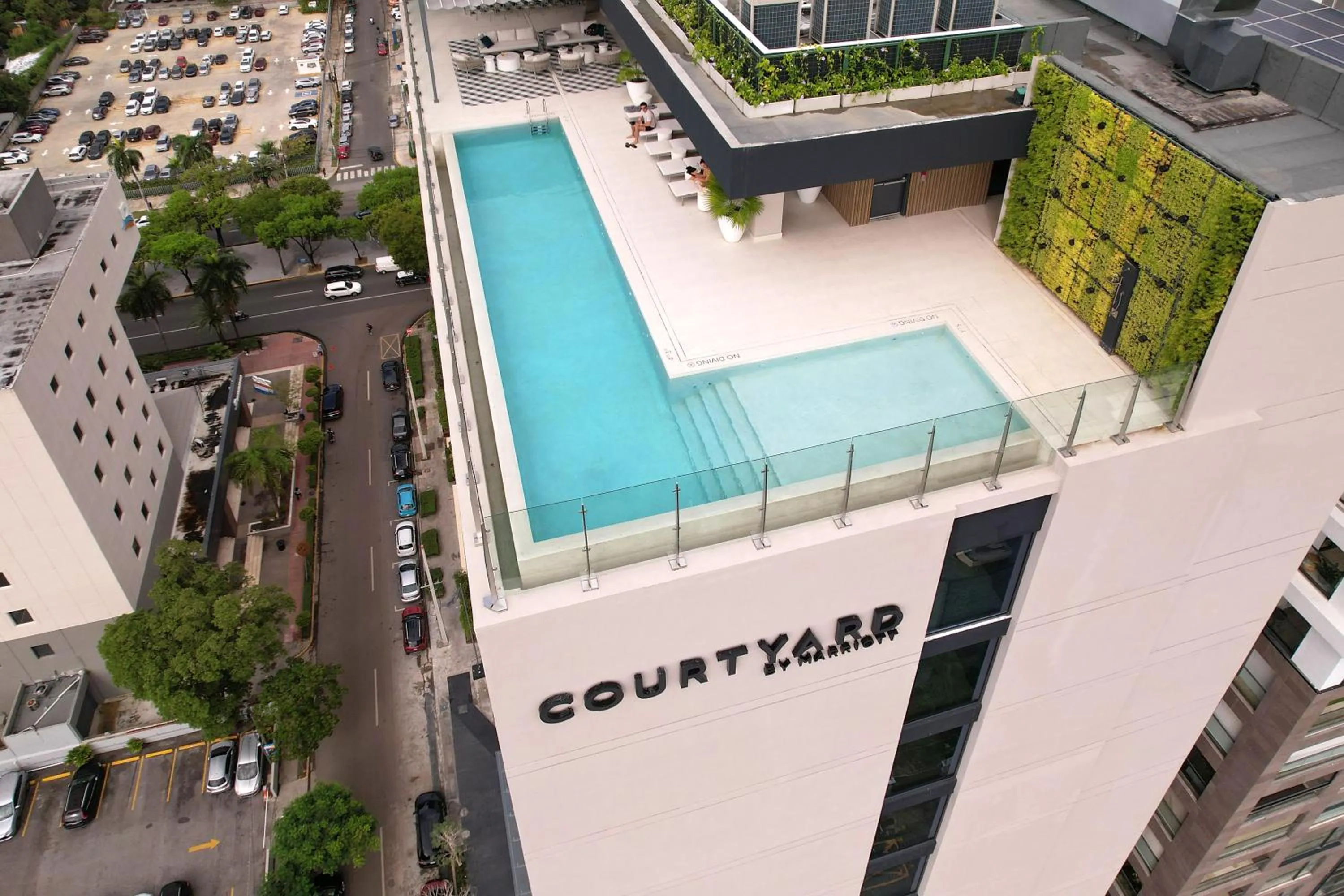 Bird's eye view in Courtyard by Marriott Santo Domingo Piantini