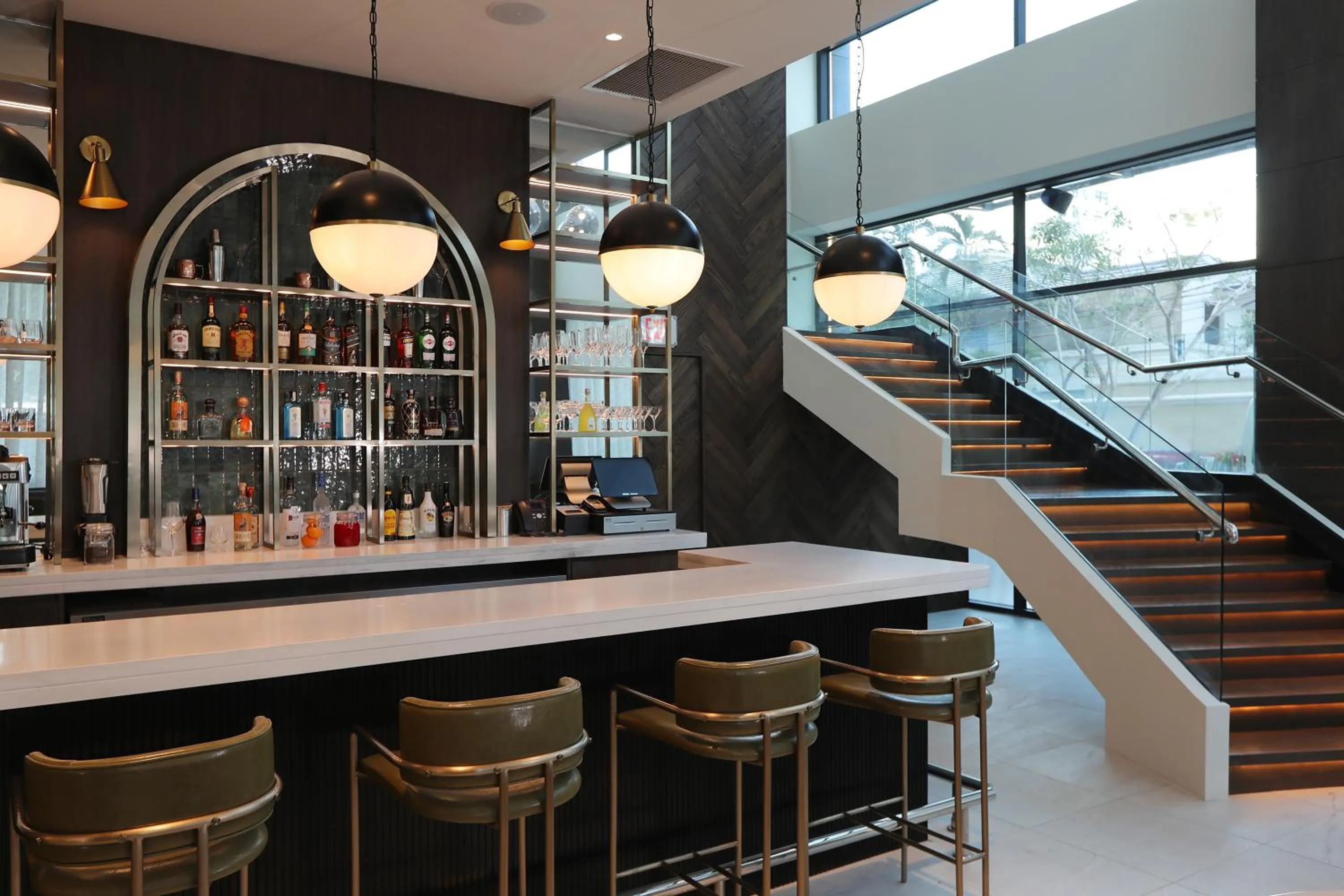 Lounge or bar in Courtyard by Marriott Santo Domingo Piantini