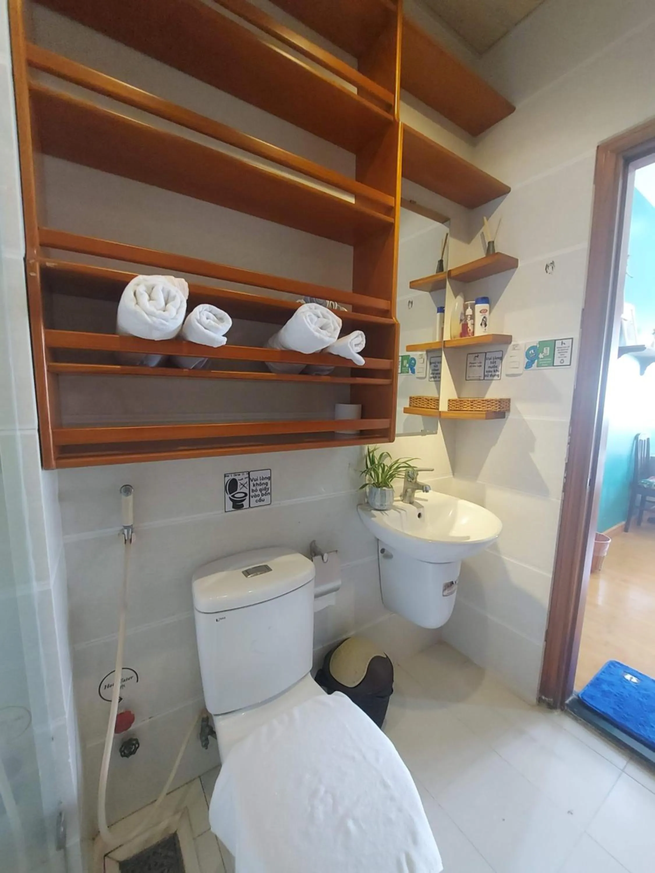 Toilet in Northern Hostel - Bui Vien Walking Street