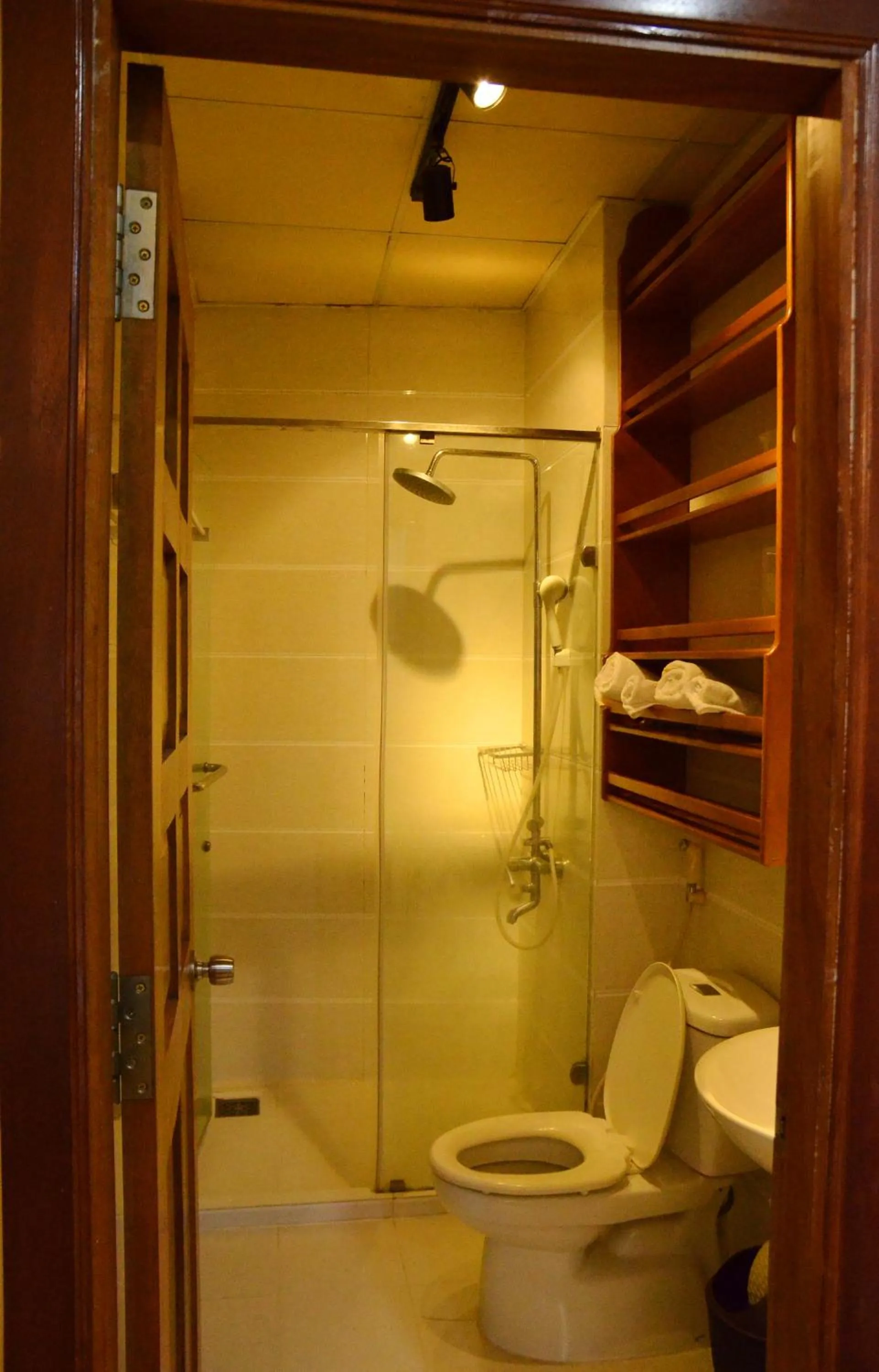 Bathroom in Northern Hostel - Bui Vien Walking Street